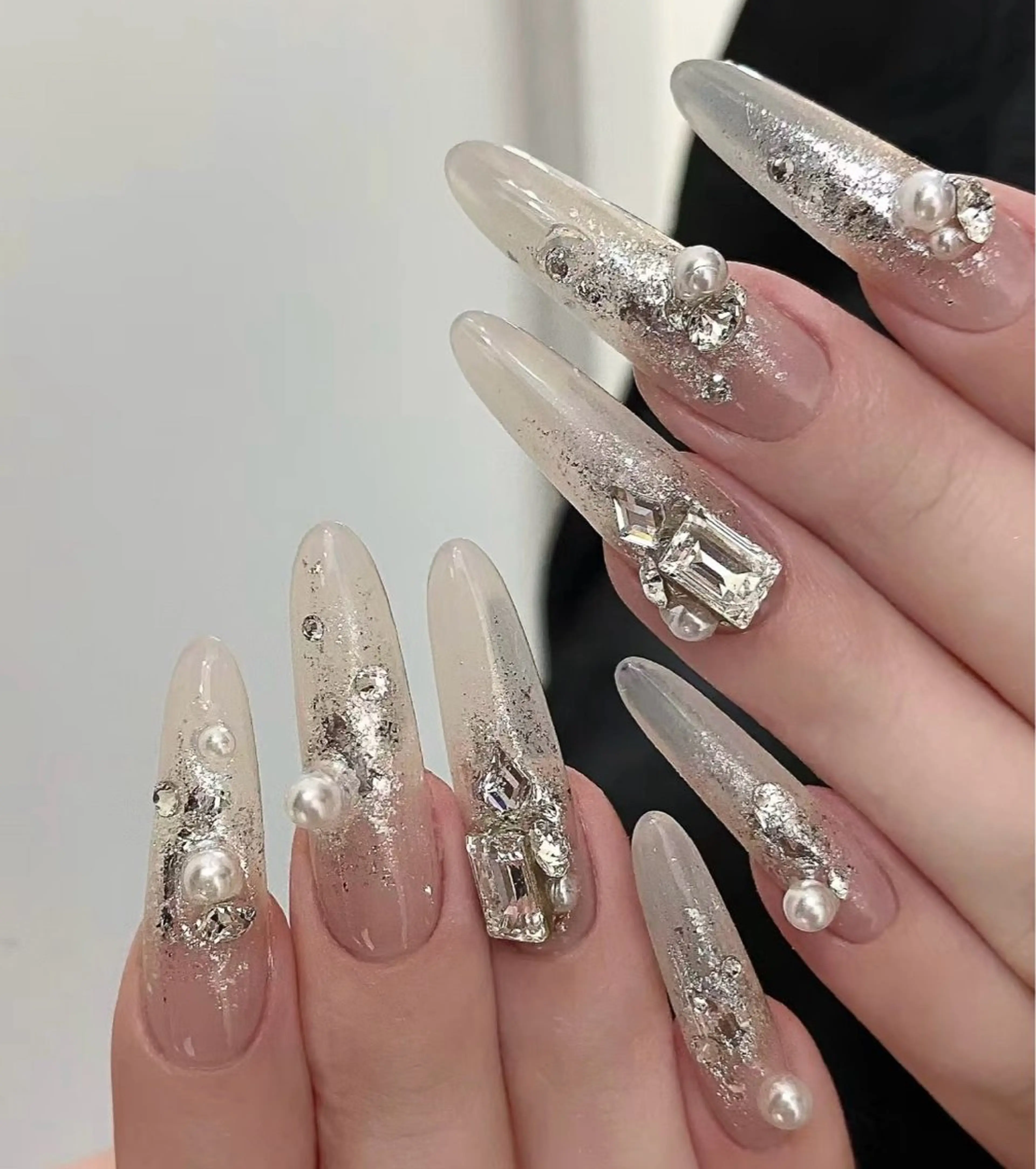 シンプルデザイン+ジェルスカルプ+つけ放題の写真