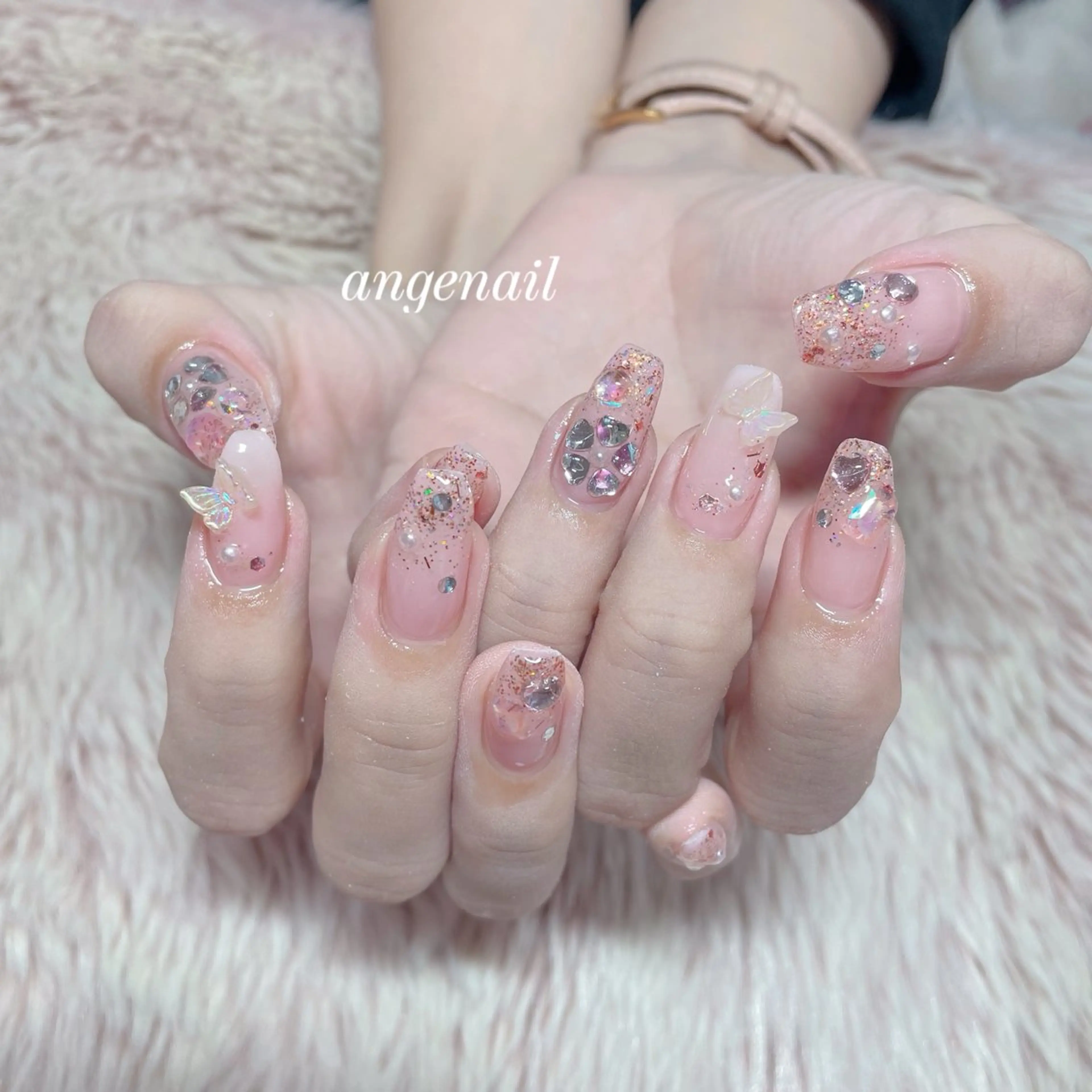 ネイル ハンドネイル オーナーネイリスト MAKIのネイルデザイン