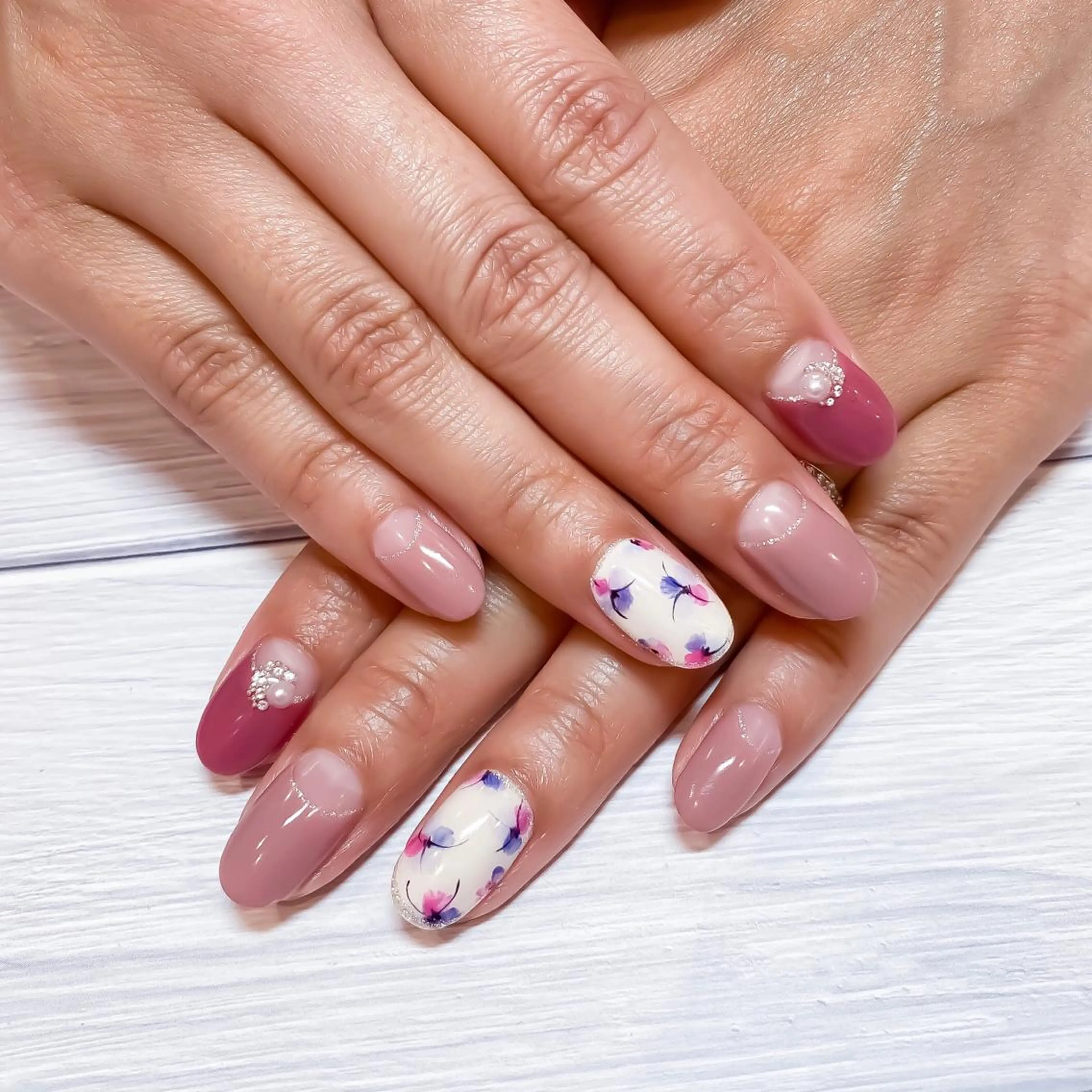 ネイル f'bloom  L’ecrinのネイルデザイン