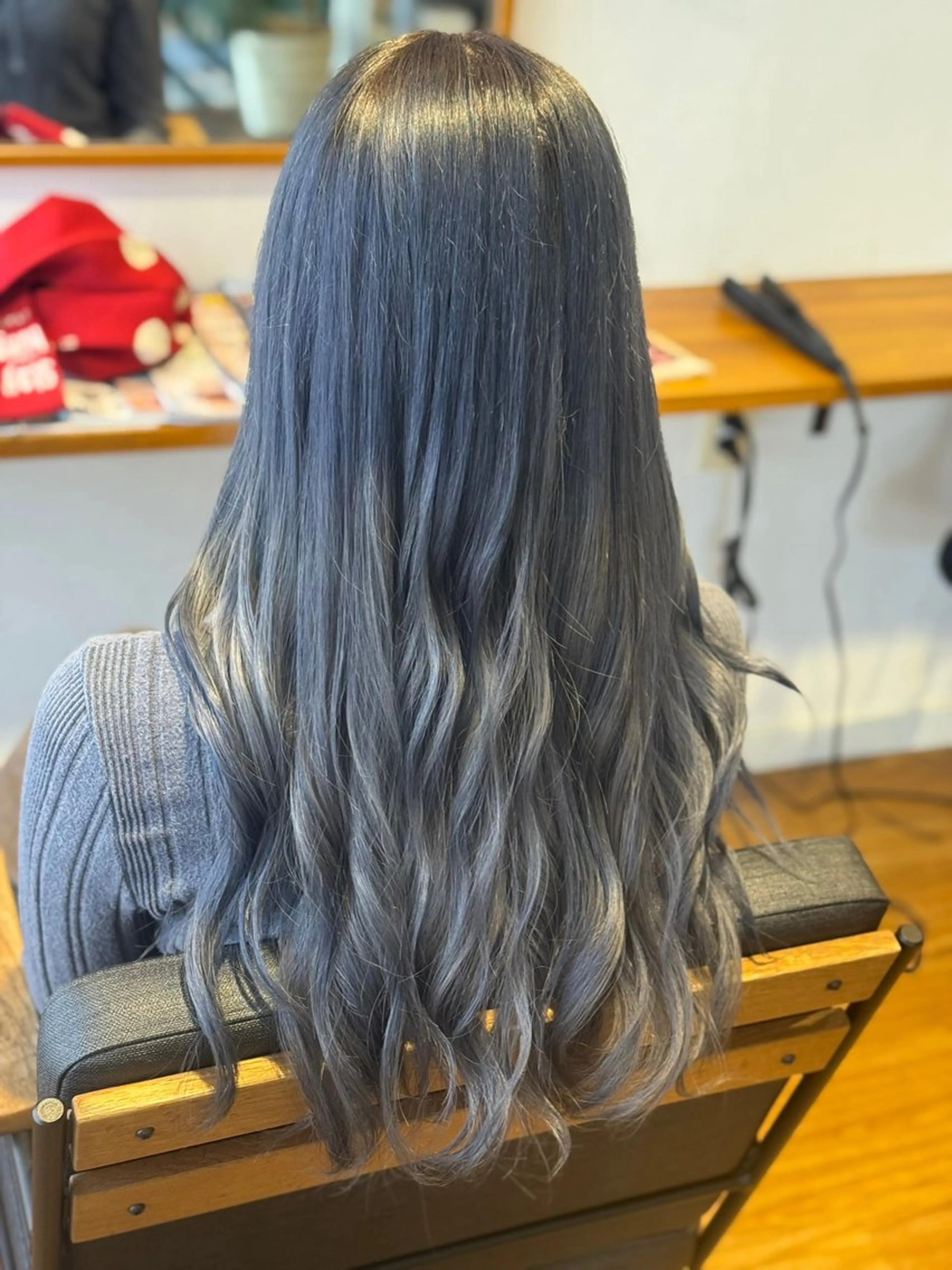 ロング お団子ヘア ヘアカラー ハイトーン/デザイン カラー/新潟/りなのヘアスタイル