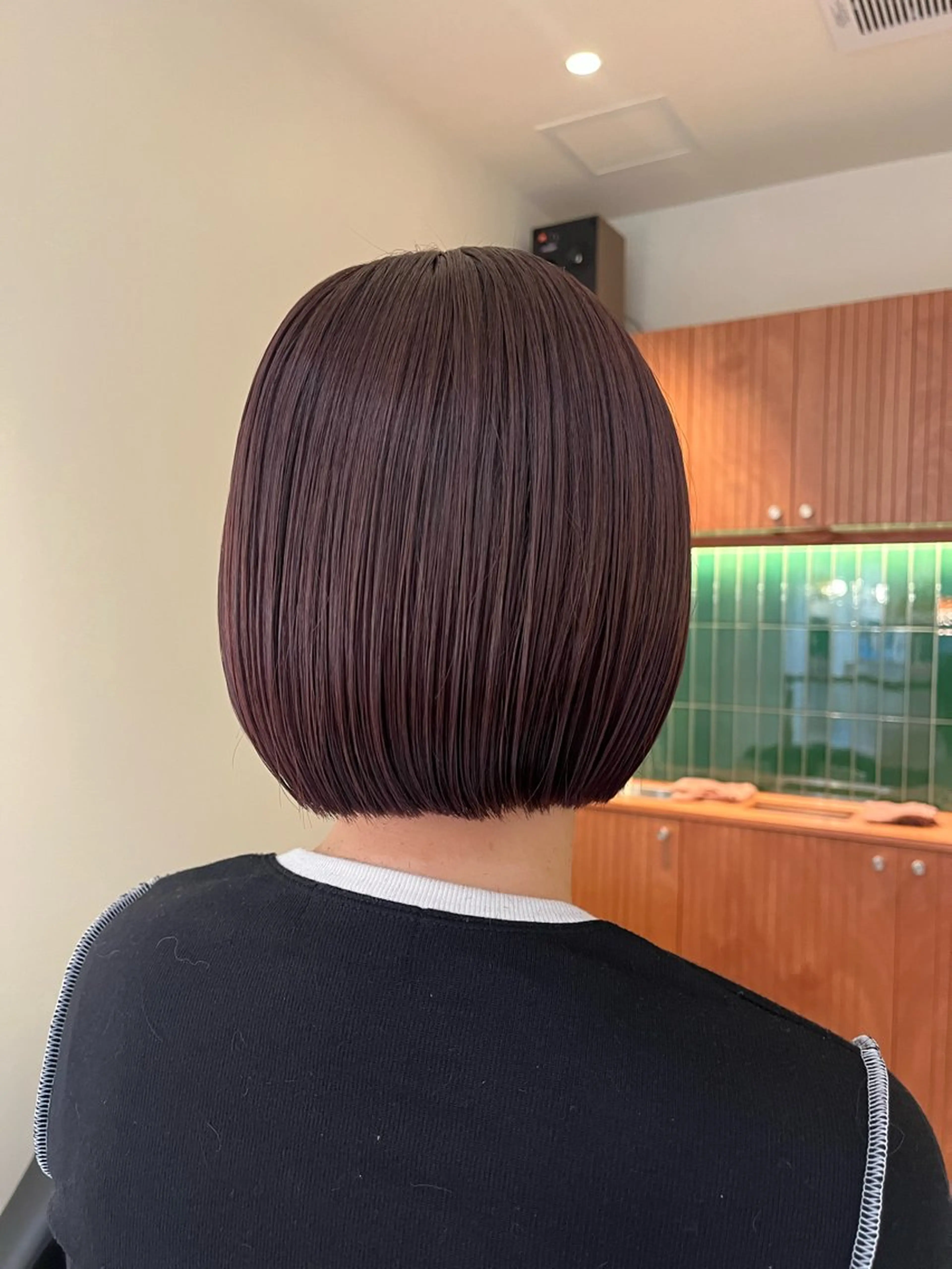 ミディアム カラー RINA🧤 デザインとボブのヘアスタイル