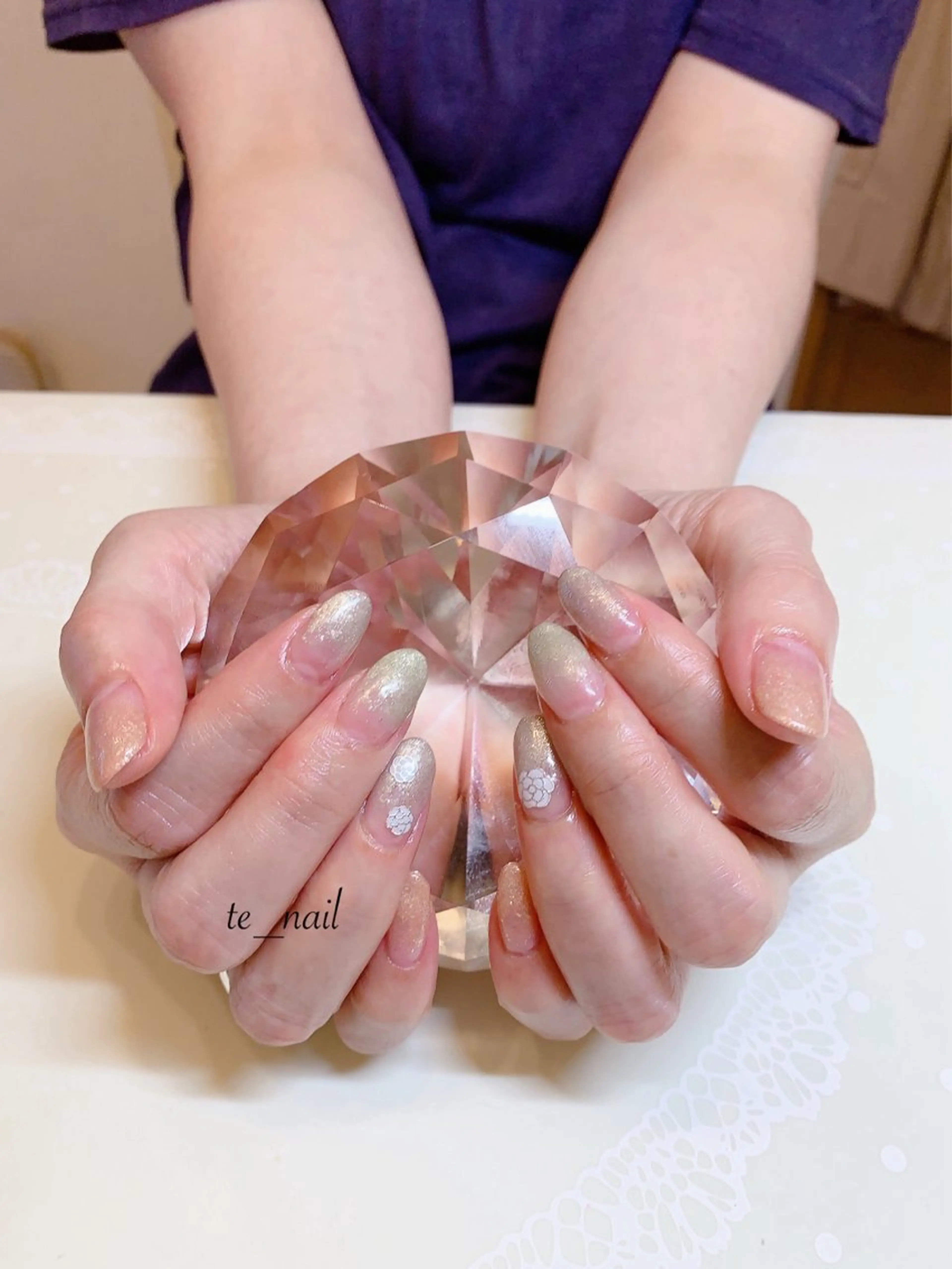 ネイル フラワーネイル グラデーション ラメ(グリッター) ラメグラデーション ｔe_ nailのネイルデザイン