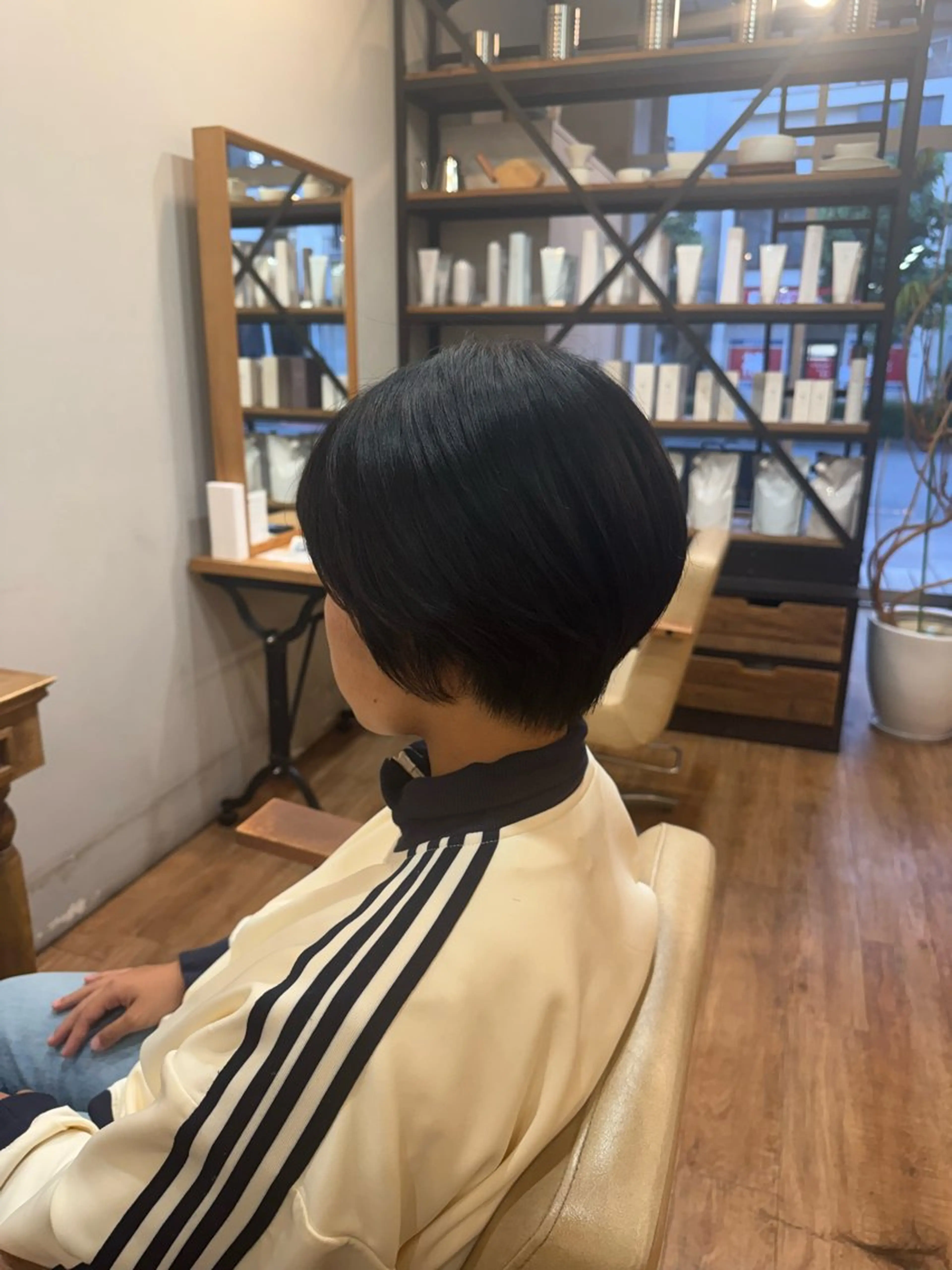 ショート つじ みさきのヘアスタイル
