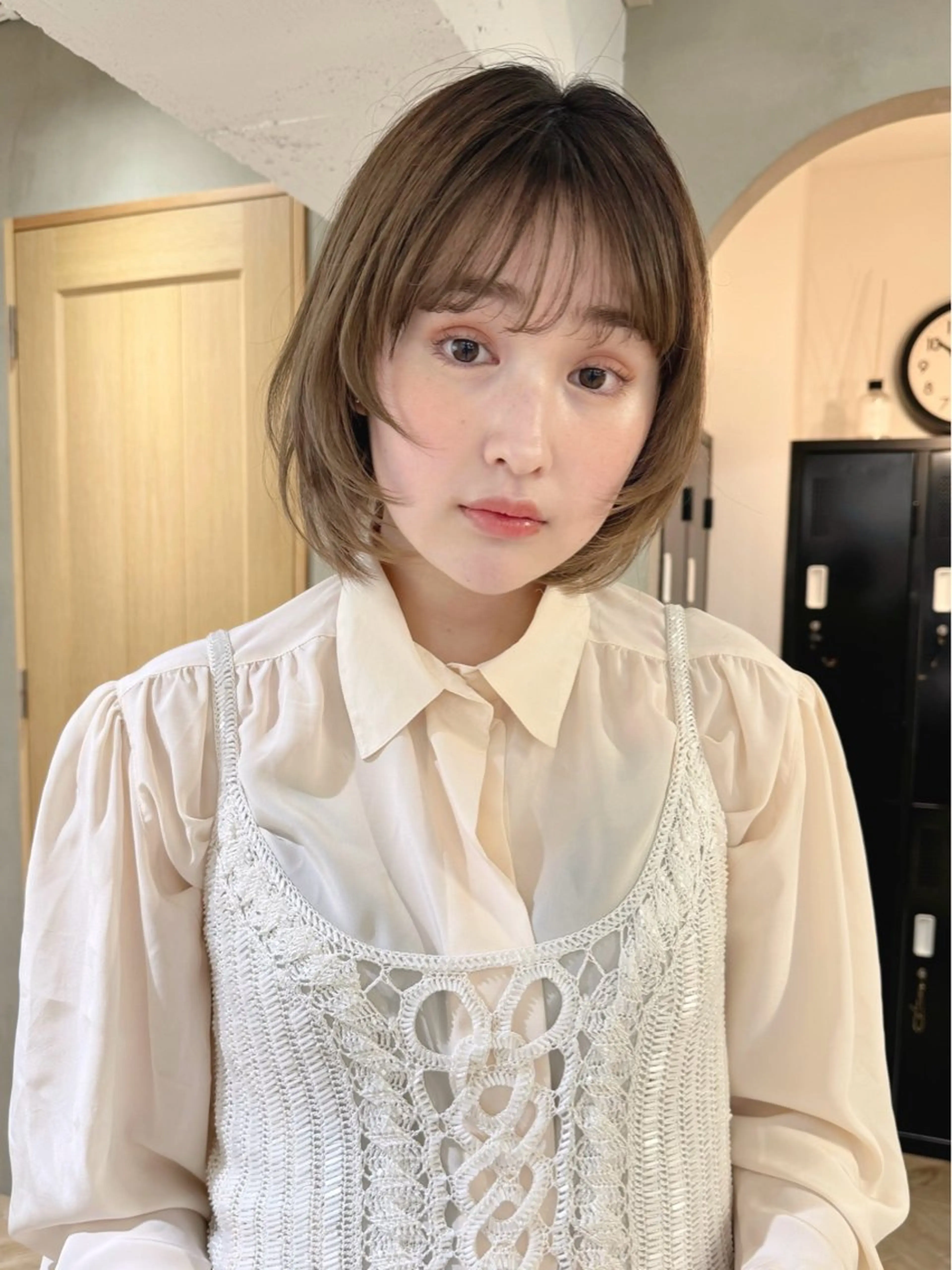 ミディアム カラー ボブレイヤー ベージュカラー ダブルカラー イルミナカラー ミルクティーベージュ カット ヘアカラー トリートメント ボブ/レイヤー 🌟梅田盛一🌟のヘアスタイル