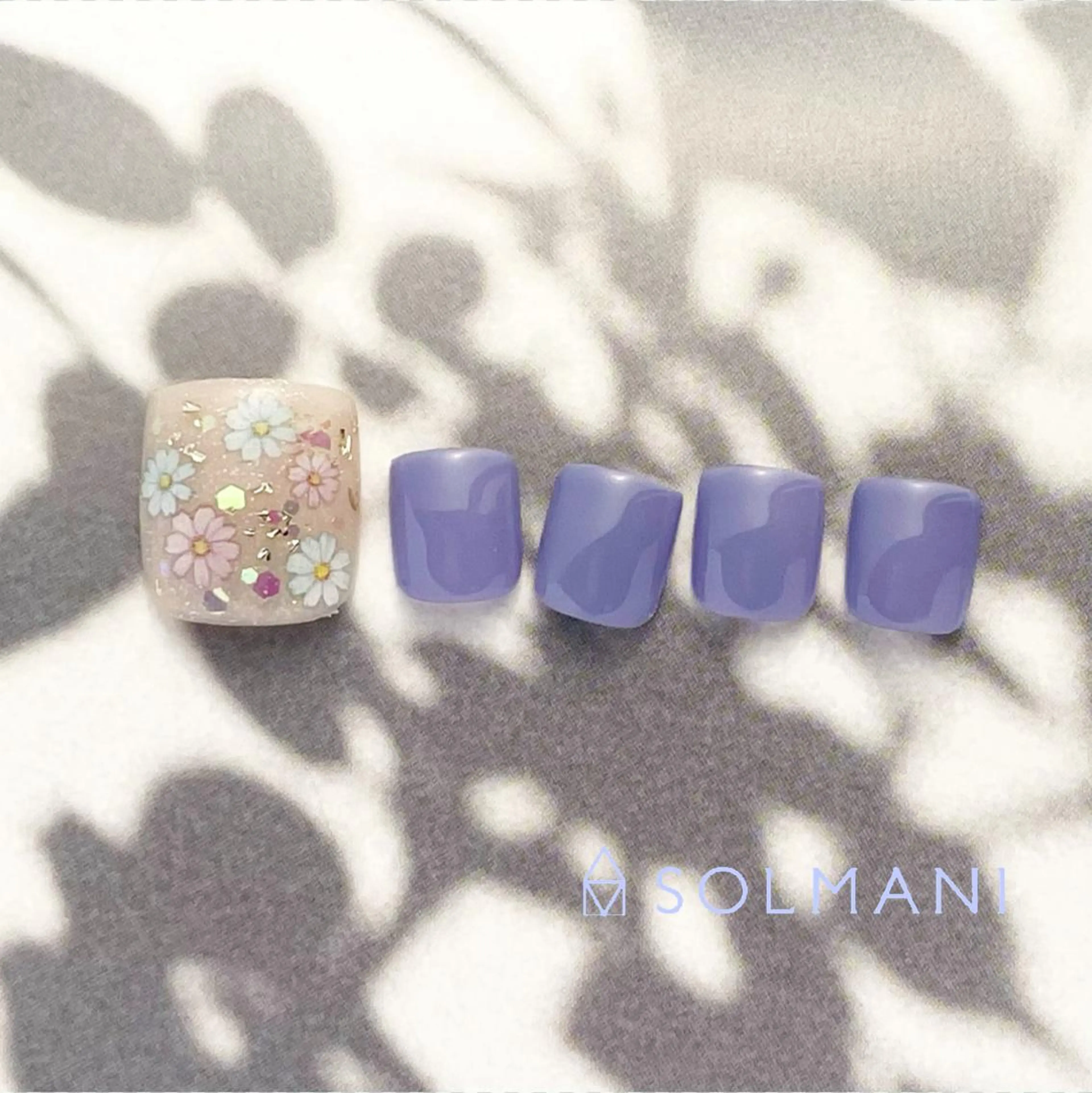 ネイル フラワーネイル フットネイル SOLMANI 予約担当のネイルデザイン
