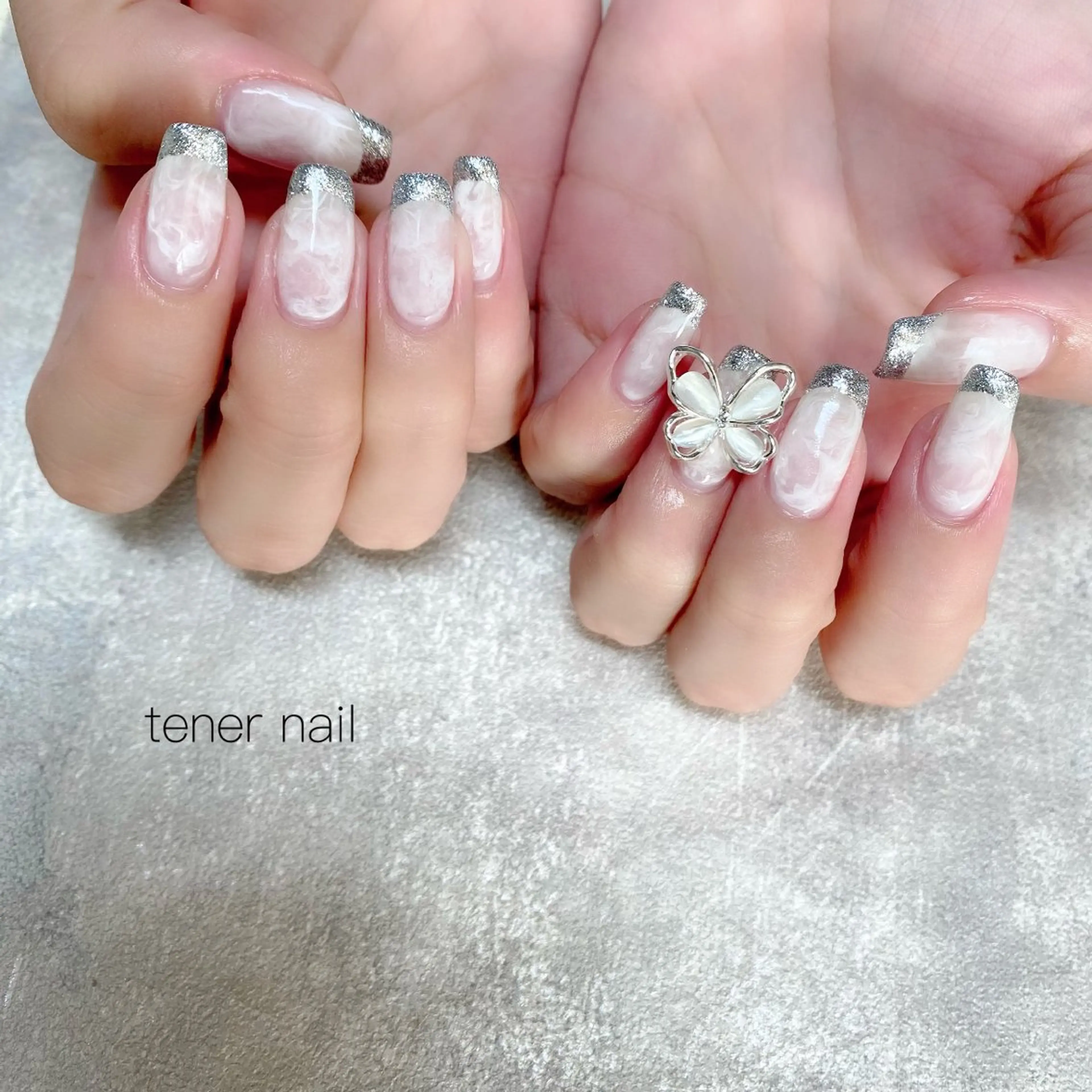 ネイル 大理石ネイル(マーブル) ホワイト tener  nail  テネルネイル所属・テネルネイル tener nailのネイルデザイン