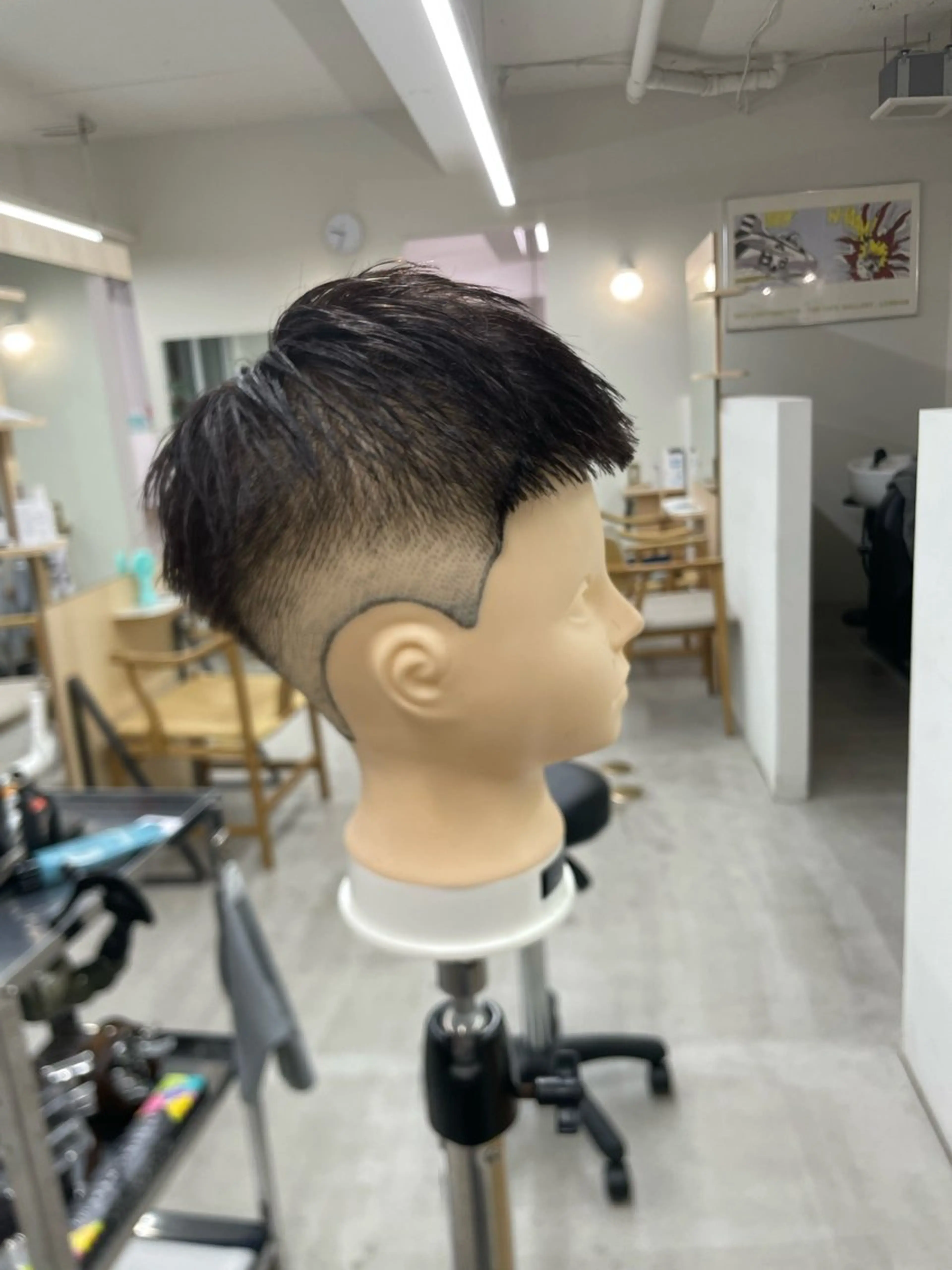 ショート メンズ フェードカット スキンフェード 刈り上げ Roi【ロイ】西千葉駅前店所属・平川大起 /西千葉駅のヘアスタイル