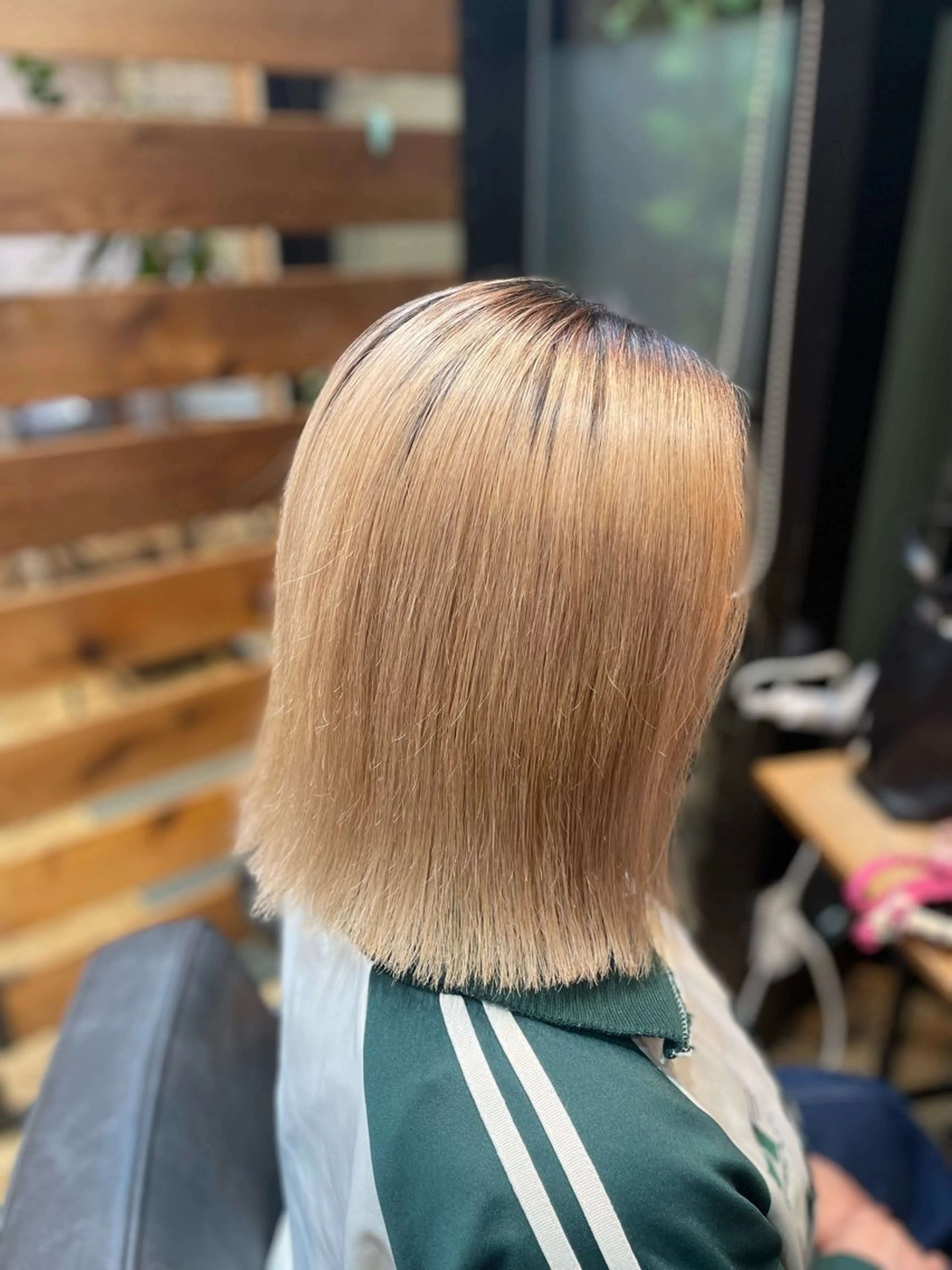 ミディアム カット ヘアカラー 望恵🌸 韓国🇰🇷スタイルのヘアスタイル