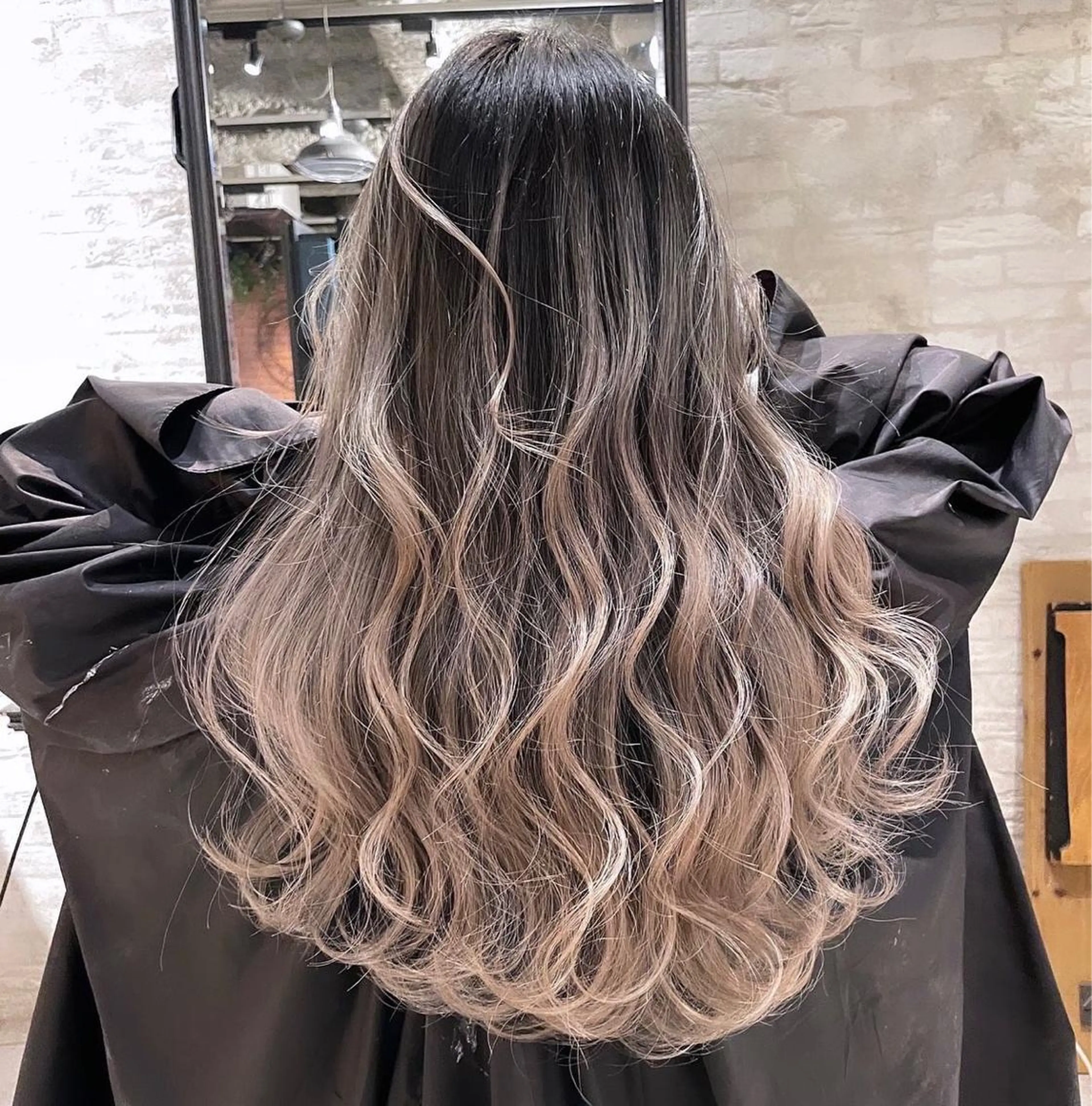 ロング カット ヘアカラー トリートメント 田中 聖也のヘアスタイル