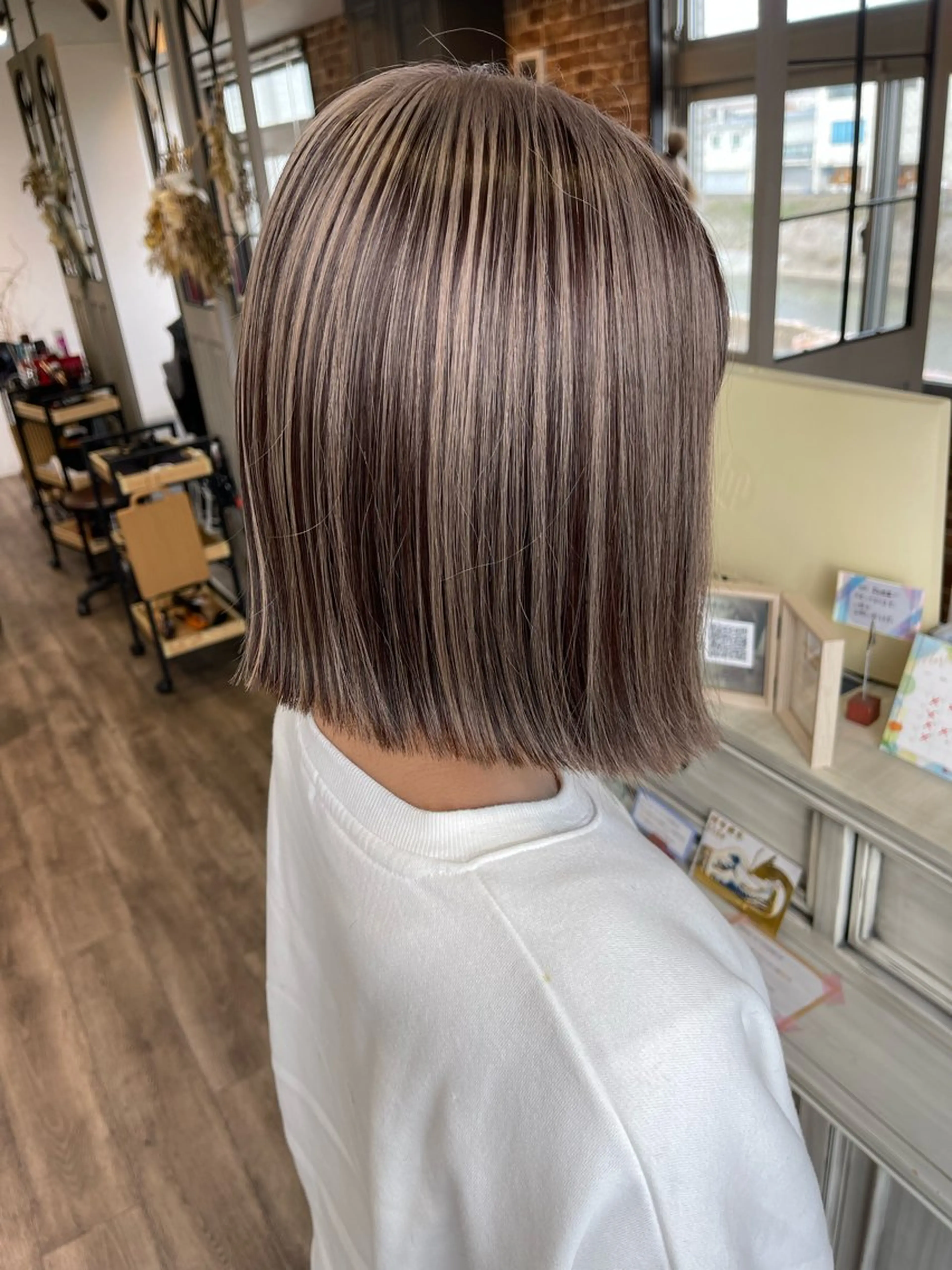 ミディアム カラー ヘアカラー Felice Erikaのヘアスタイル