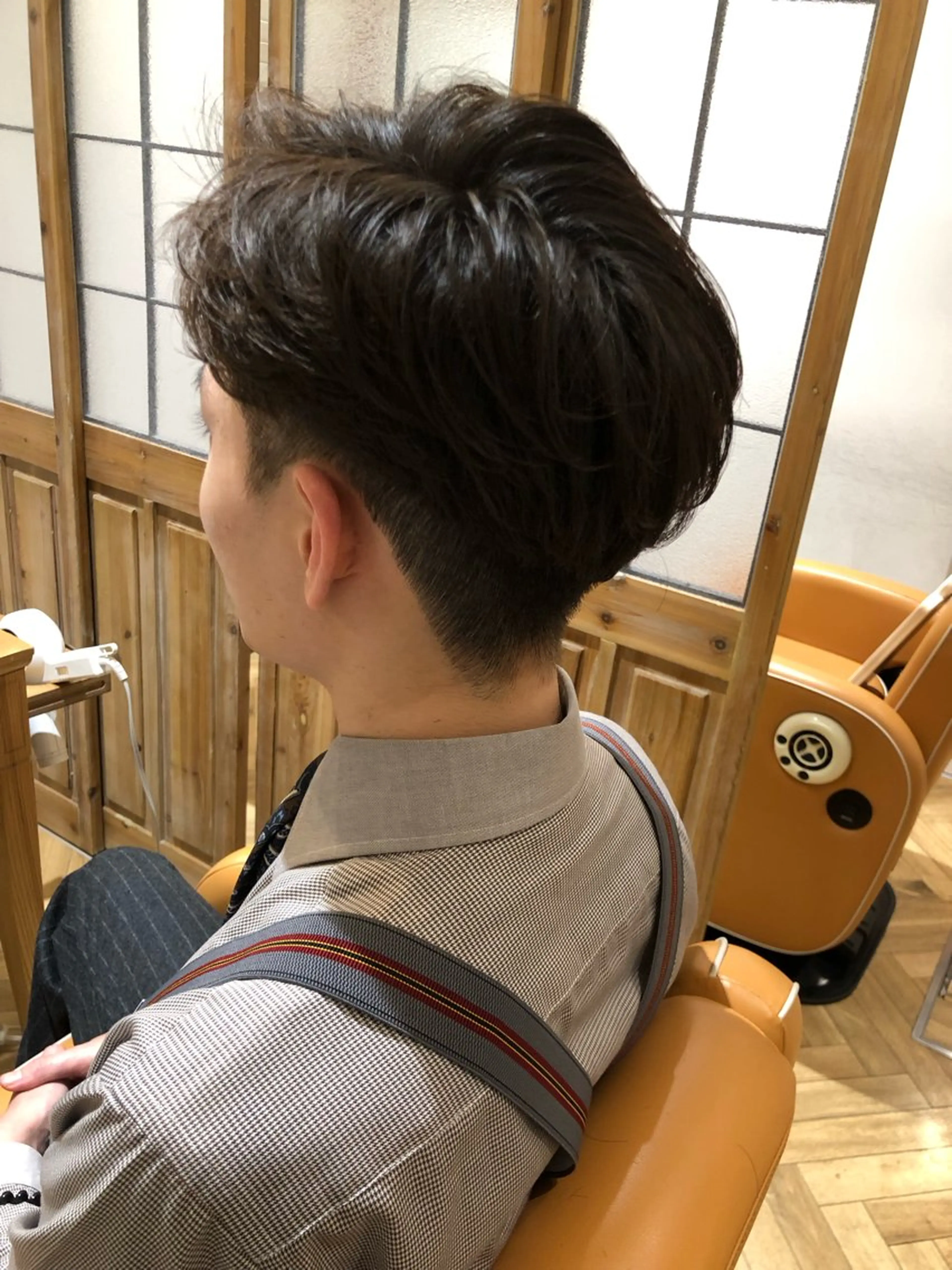 ショート カット パーマ ブリーチ無し白髪ぼか し/艶髪/津嘉山のヘアスタイル