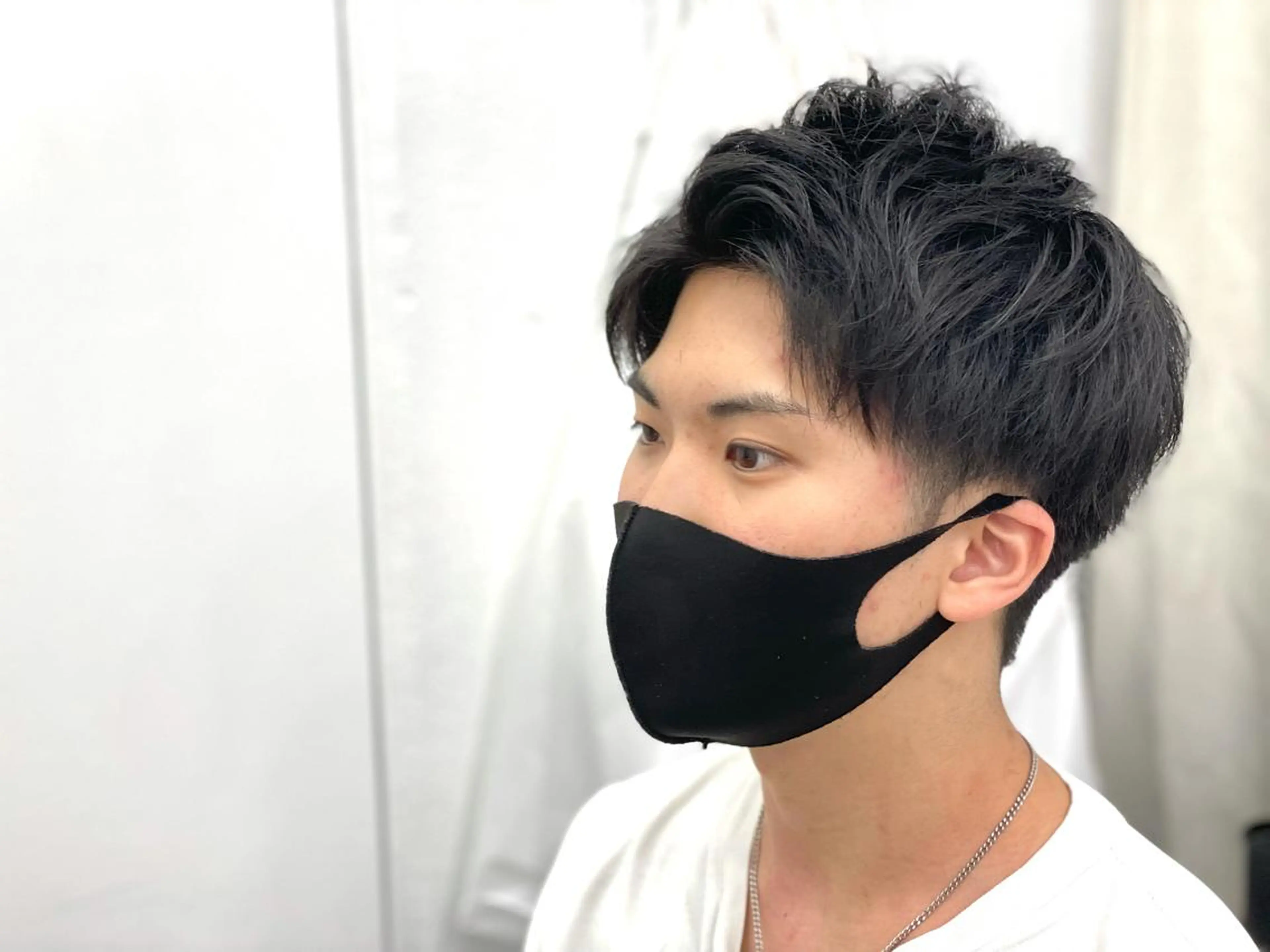 ショート メンズ ハイライト&曲がる 縮毛矯正特化 玉置のヘアスタイル