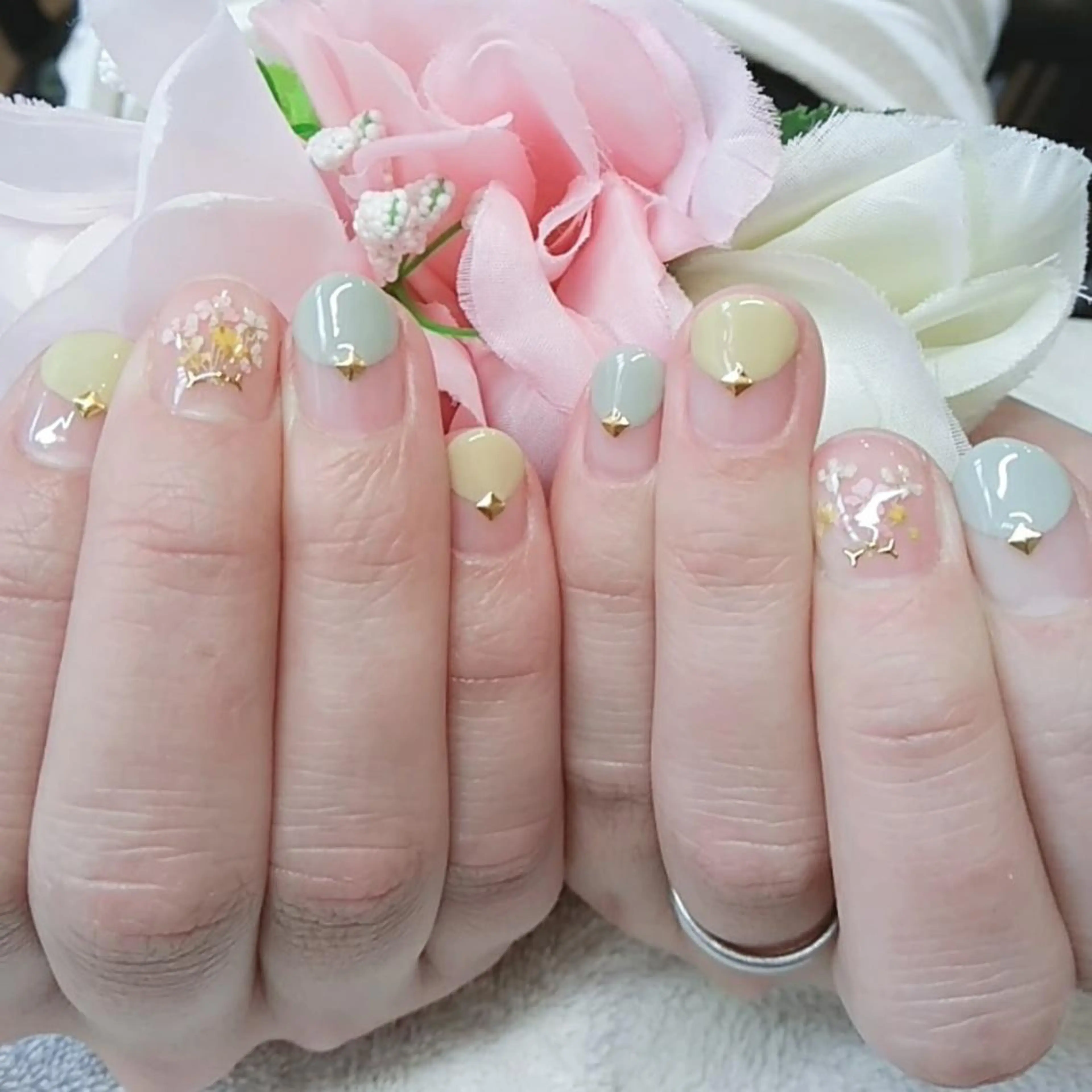 ネイル 柴崎 美幸のネイルデザイン