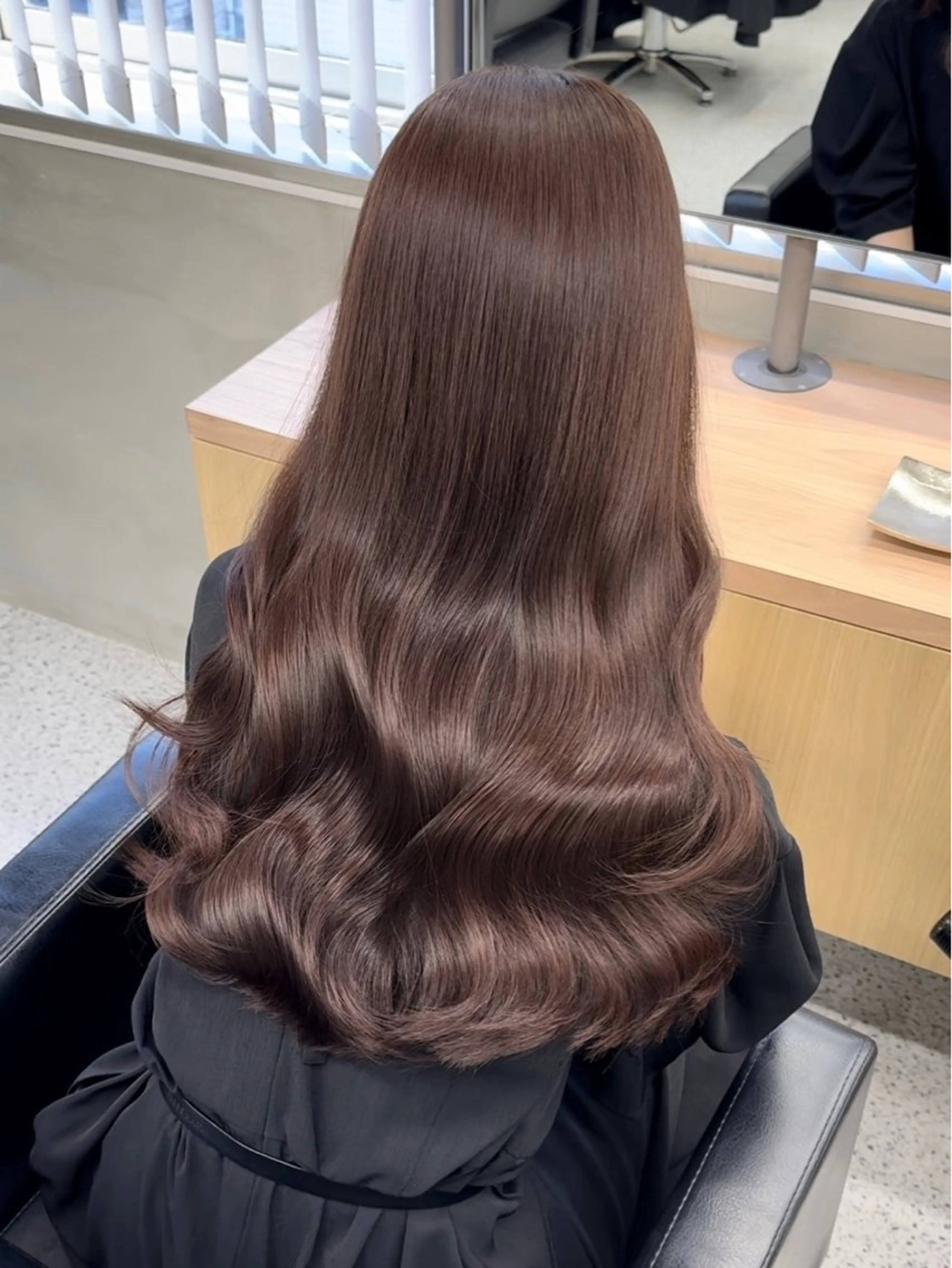 ロング カラー ブルーカラー ボルドーカラー ブラウンカラー ヘーゼル レッドカラー ヘアカラー PELE所属・愛されミルクティー 💍🎀yuiのヘアスタイル