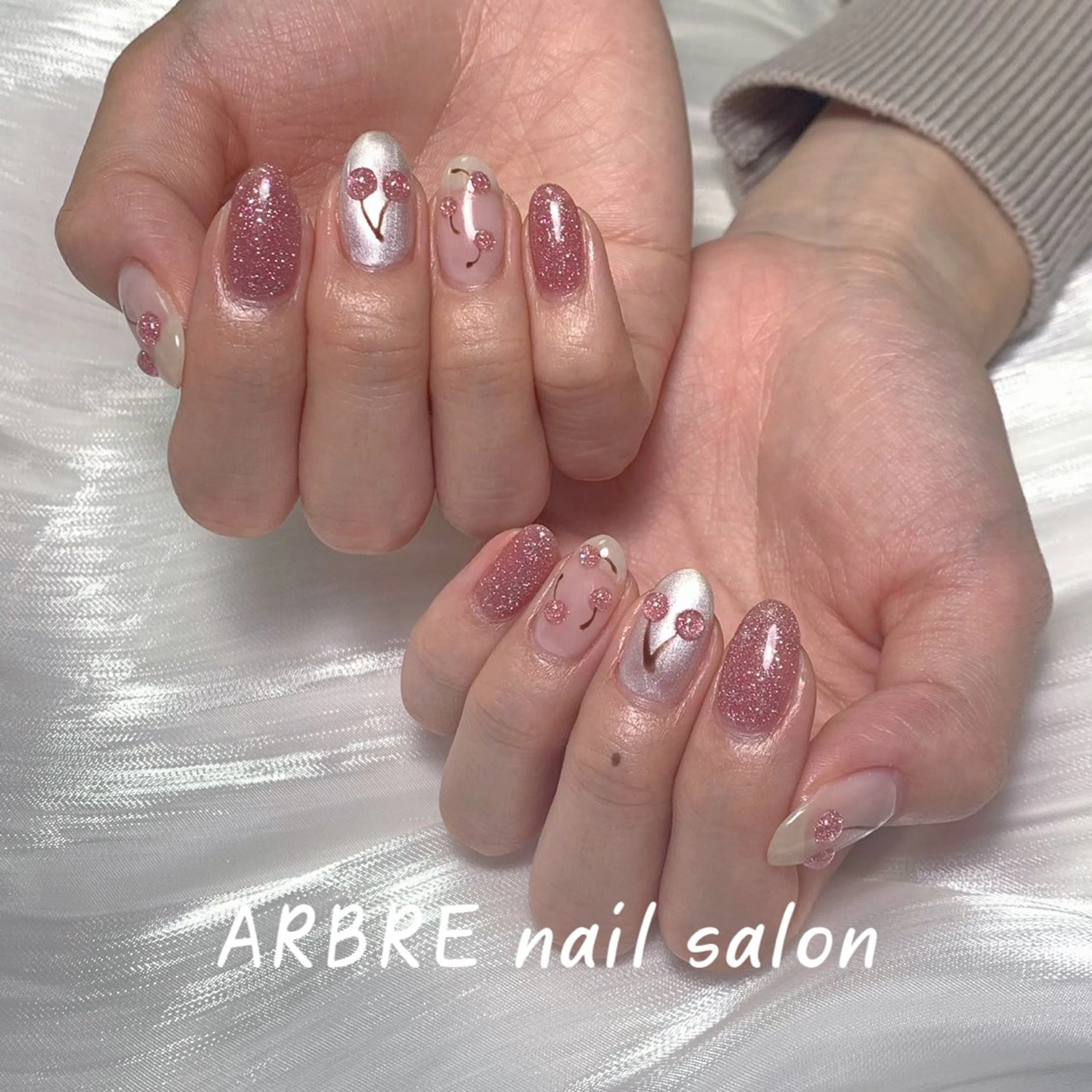 ネイル ハンドネイル ハンドケア 小林 凛のネイルデザイン