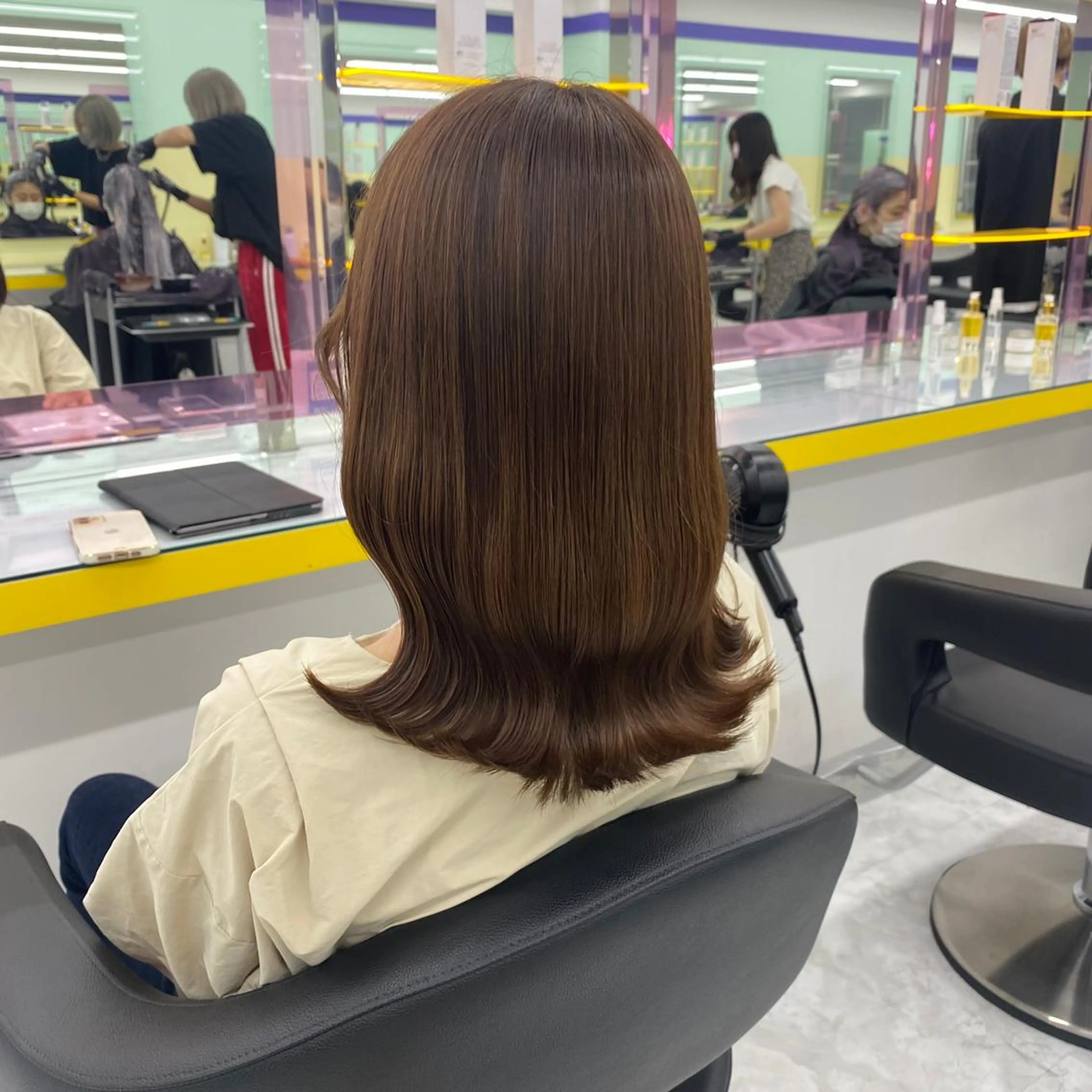 ミディアム カラー パーマ ヘアアレンジ メンズ キッズ ネイル マツエク・マツパ アイブロウ メンズブリーチ ベージュカラー ブリーチ ミルクティーベージュ ブリーチなしカラー Lumo所属・💖横浜ブリーチなし 💖MIHOのヘアスタイル