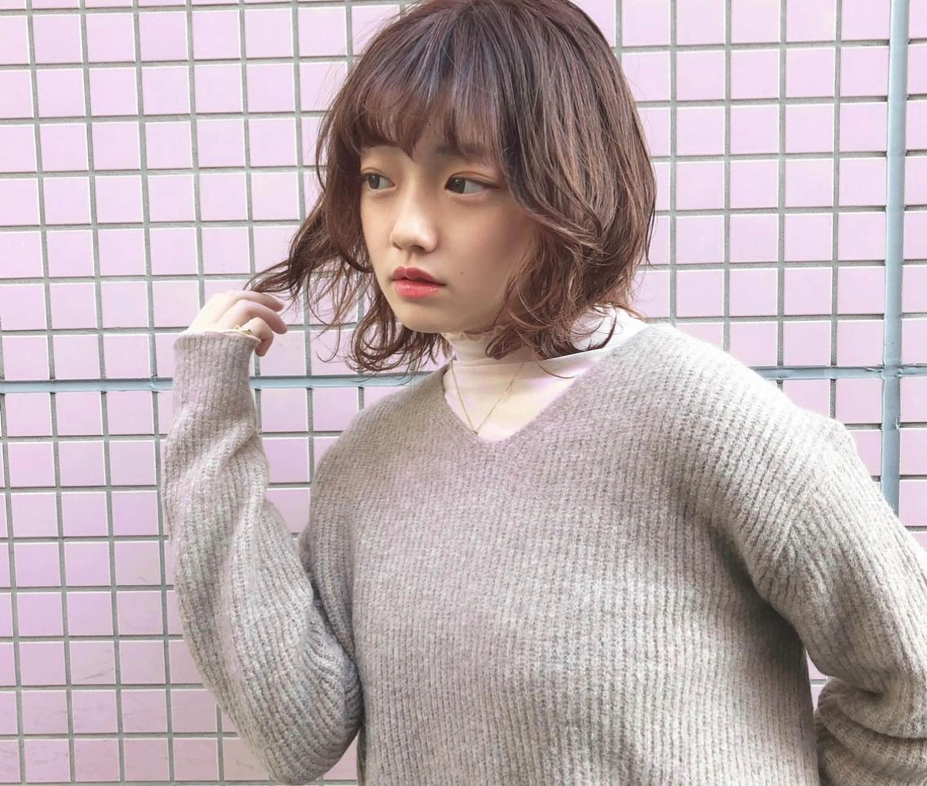 ミディアム カラー ベージュカラー ピンクカラー ピンクベージュ 外ハネヘア ヘアカラー トリートメント KANA/ボブ/ インナーカラー/艶髪のヘアスタイル