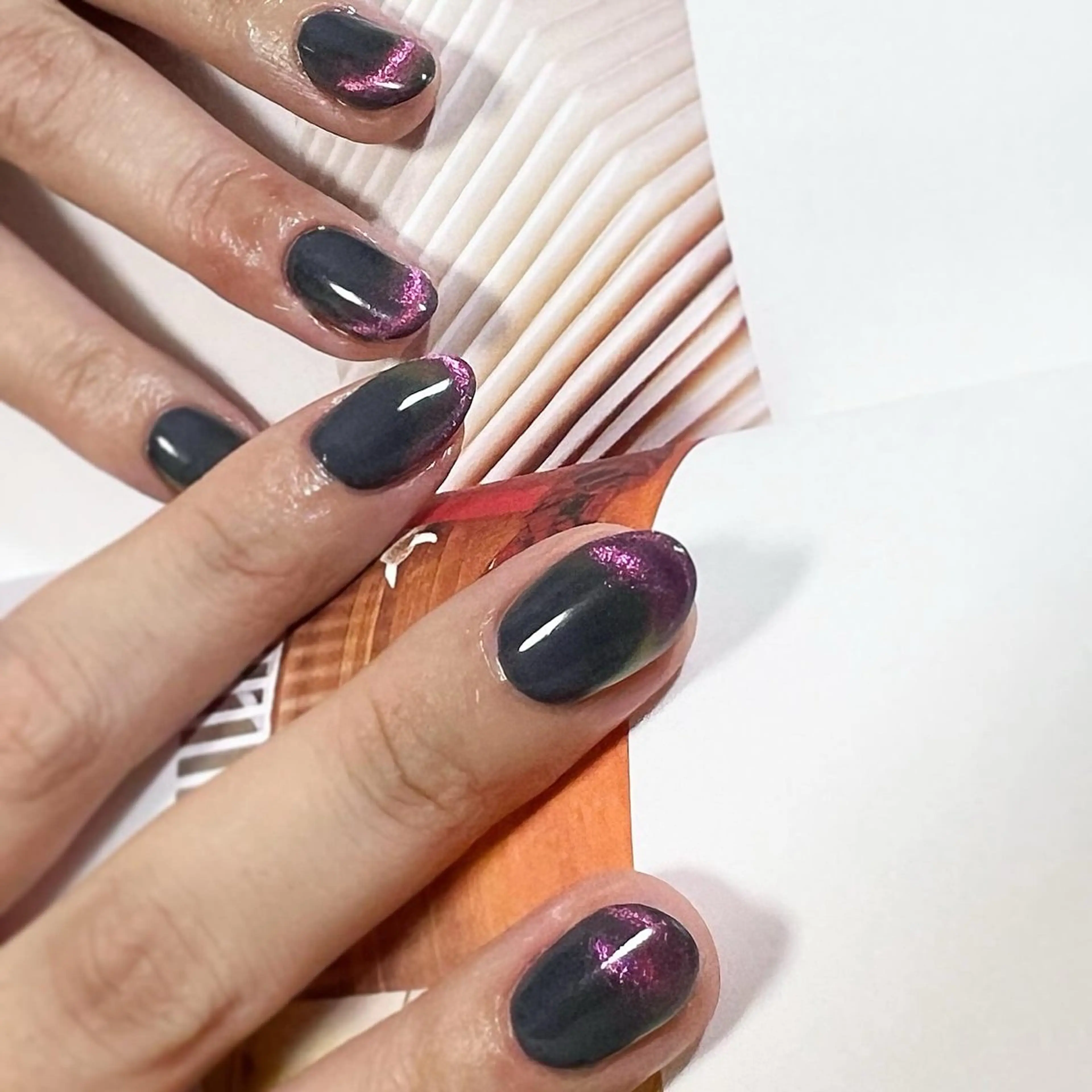 ネイル フレンチネイル マグネットネイル マグネットフレンチ ピンク 冬ネイル ハンドネイル pointillé .ayaのネイルデザイン