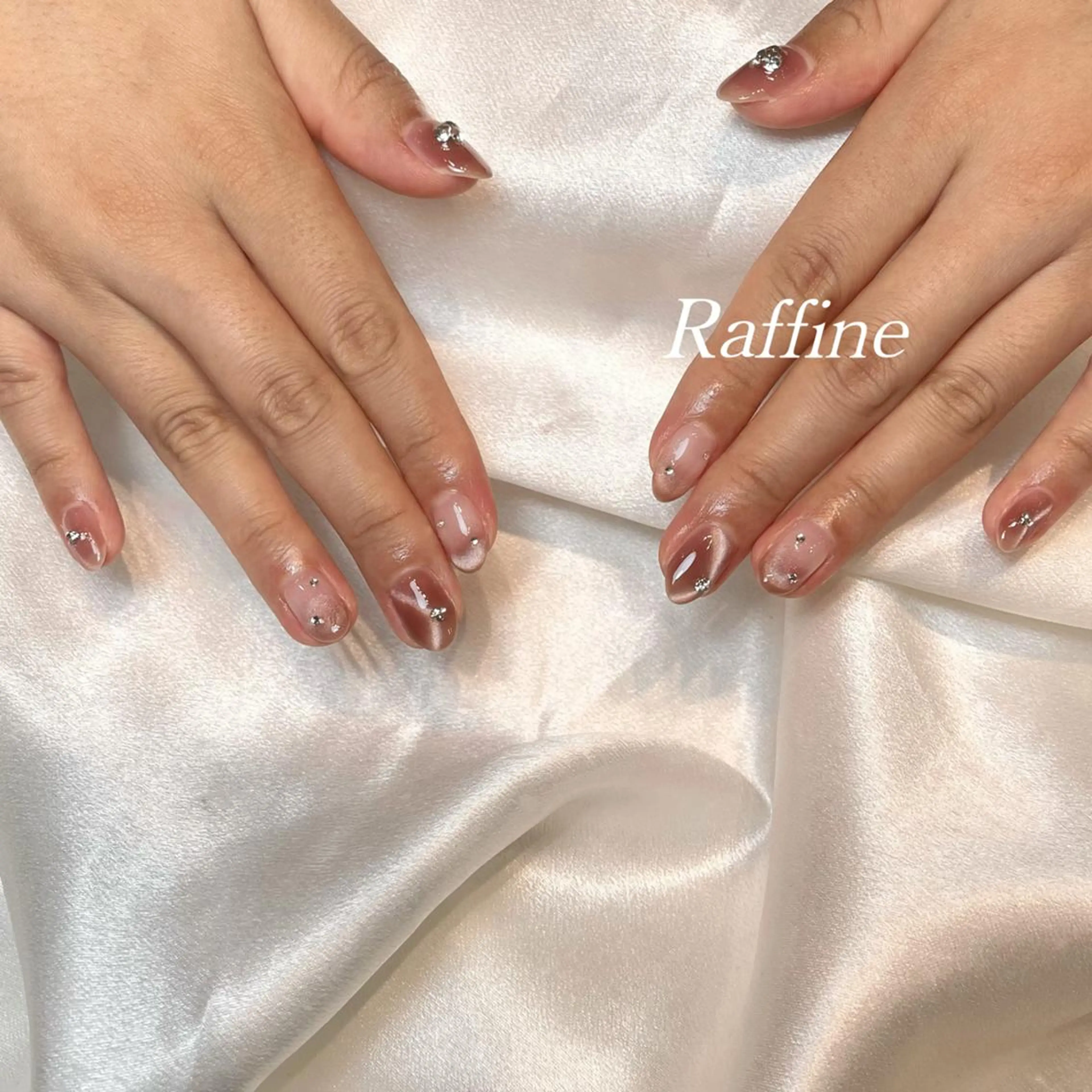 ネイル RAFFINE 月🦋🩵のネイルデザイン