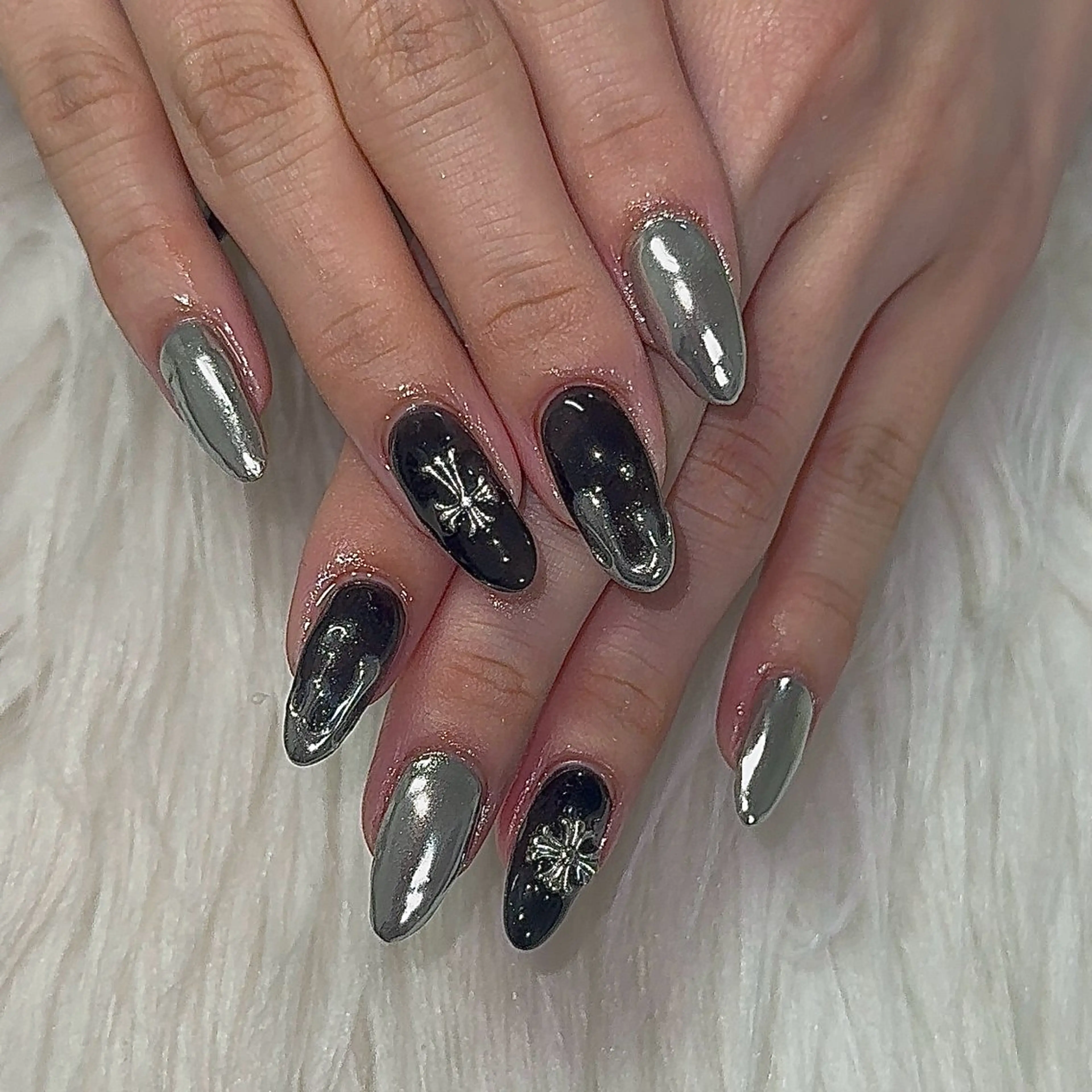 ネイル ハンドネイル 黒川 実祐のネイルデザイン