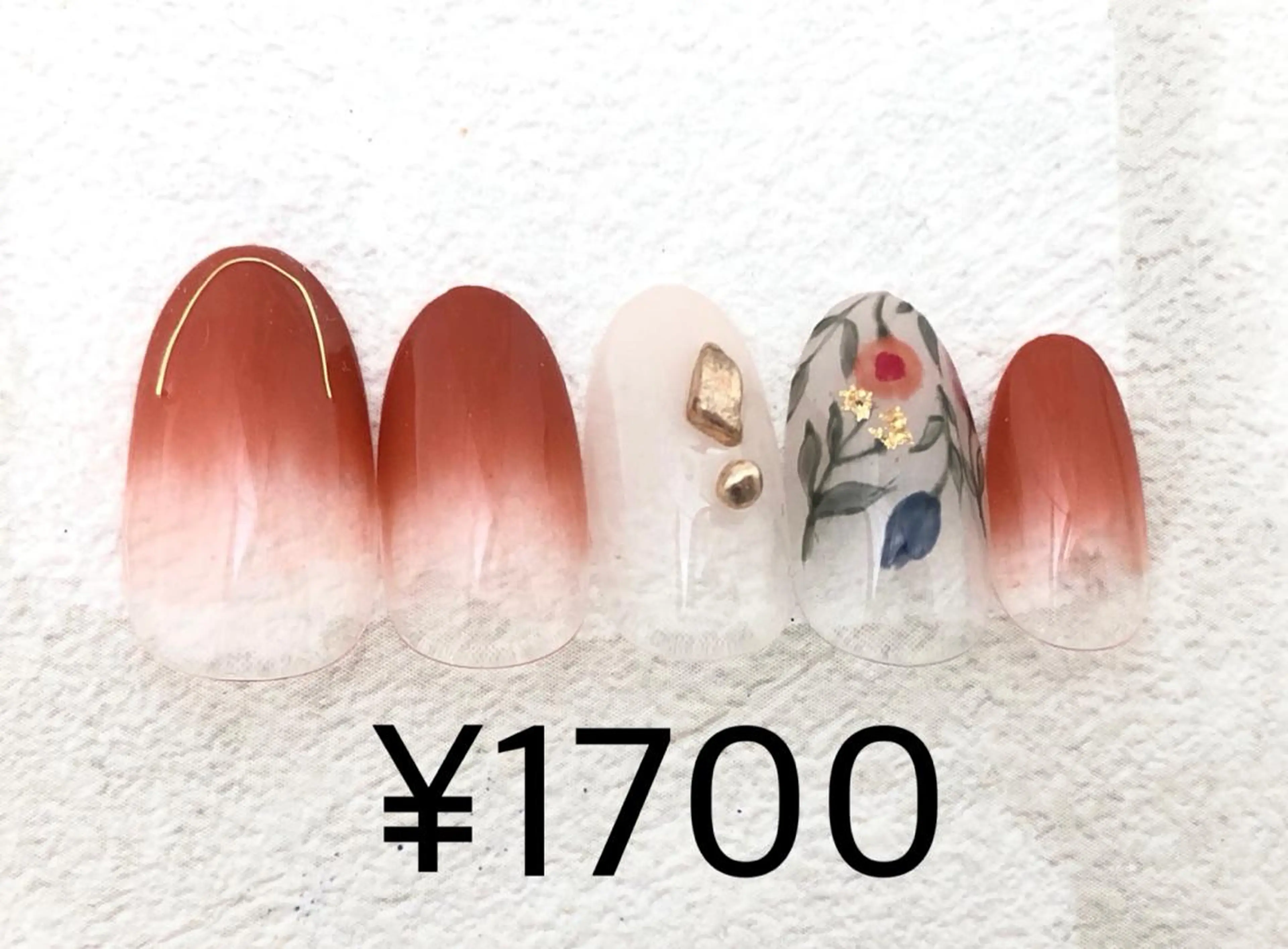 ネイル 株式会社JUEGO .○°のネイルデザイン