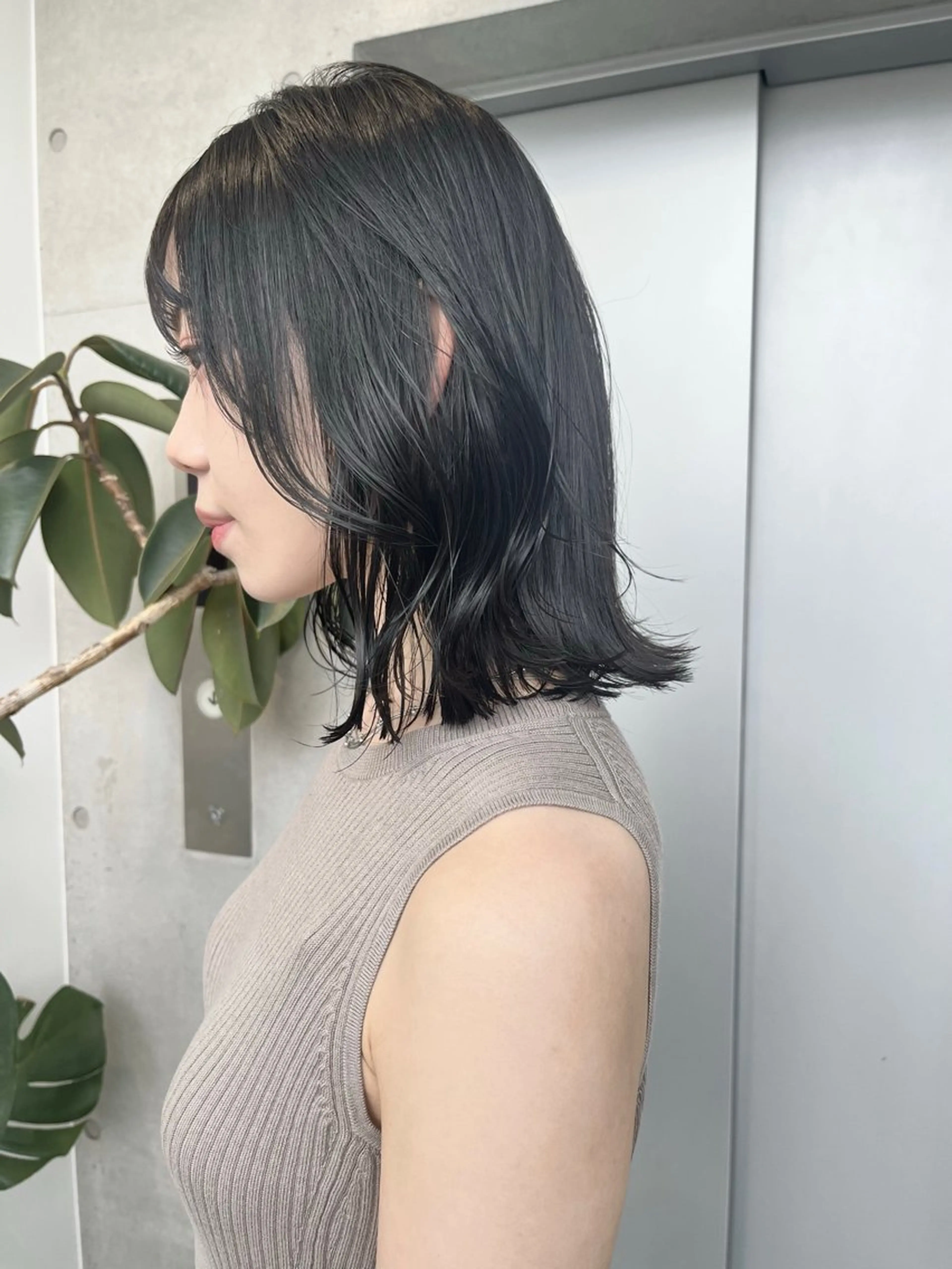 ロング カラー パーマ ヘアアレンジ カット ヘアカラー トリートメント ヘッドスパ ヘアセット 透明感/オリーブ/ グレージュ/YUKAのヘアスタイル