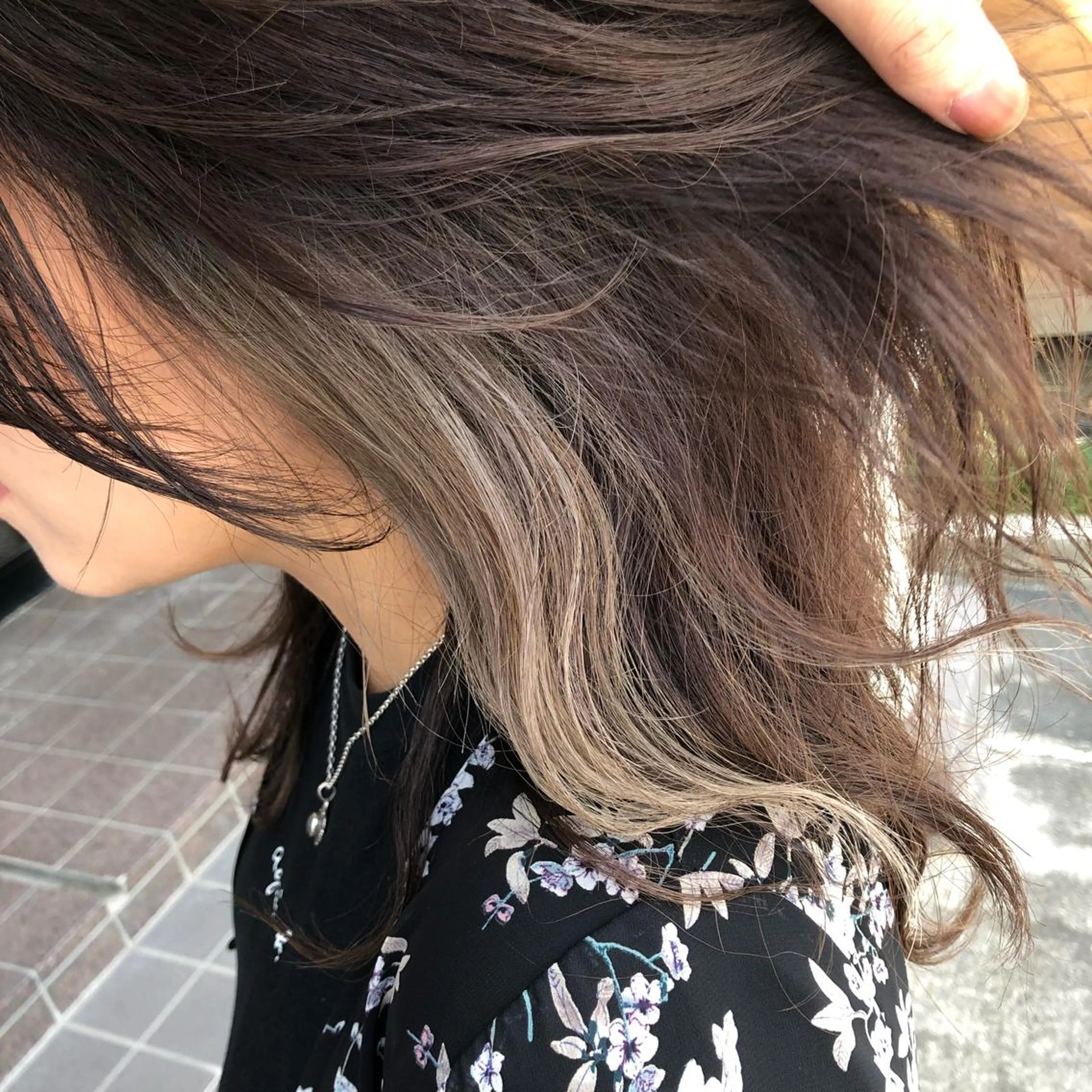 ミディアム カラー ハイライトカラー ハイライト 4-rest garden （フォーレストガーデン）所属・金井 直樹のヘアスタイル