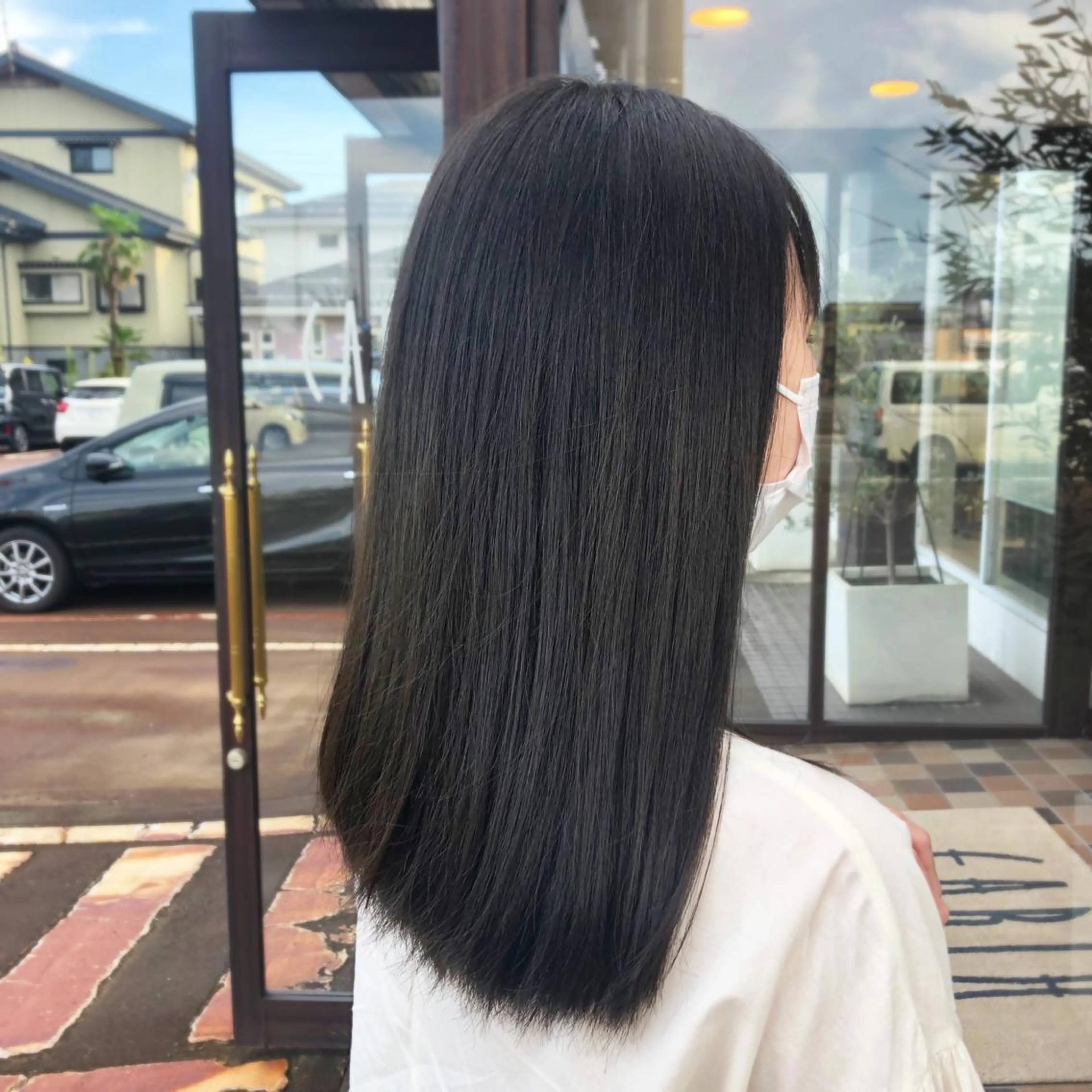 セミロング EARTH長岡 🌼渡辺まい🌼のヘアスタイル