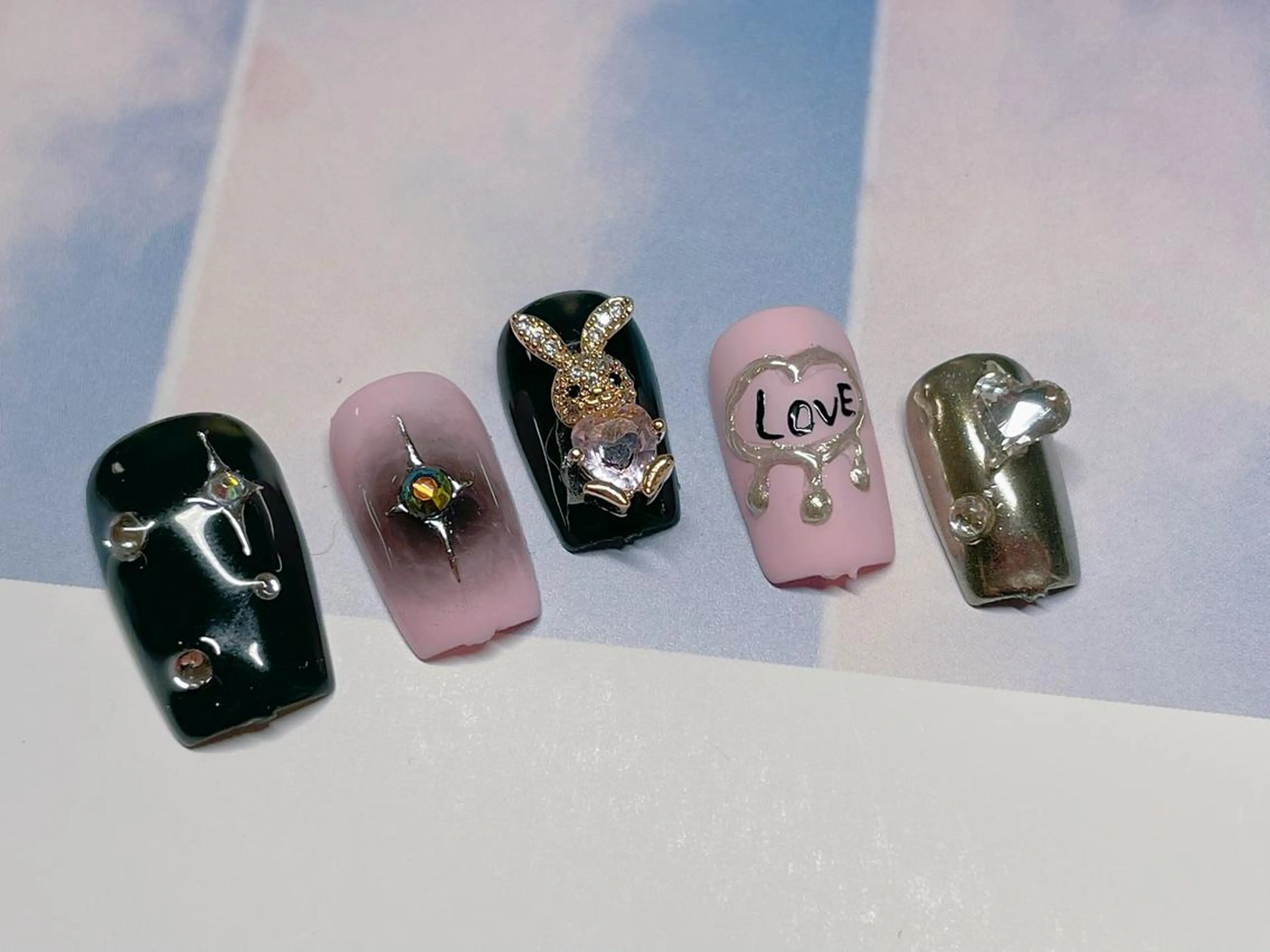 ネイル ミラーネイル ニュアンスネイル エン Nail salonのネイルデザイン