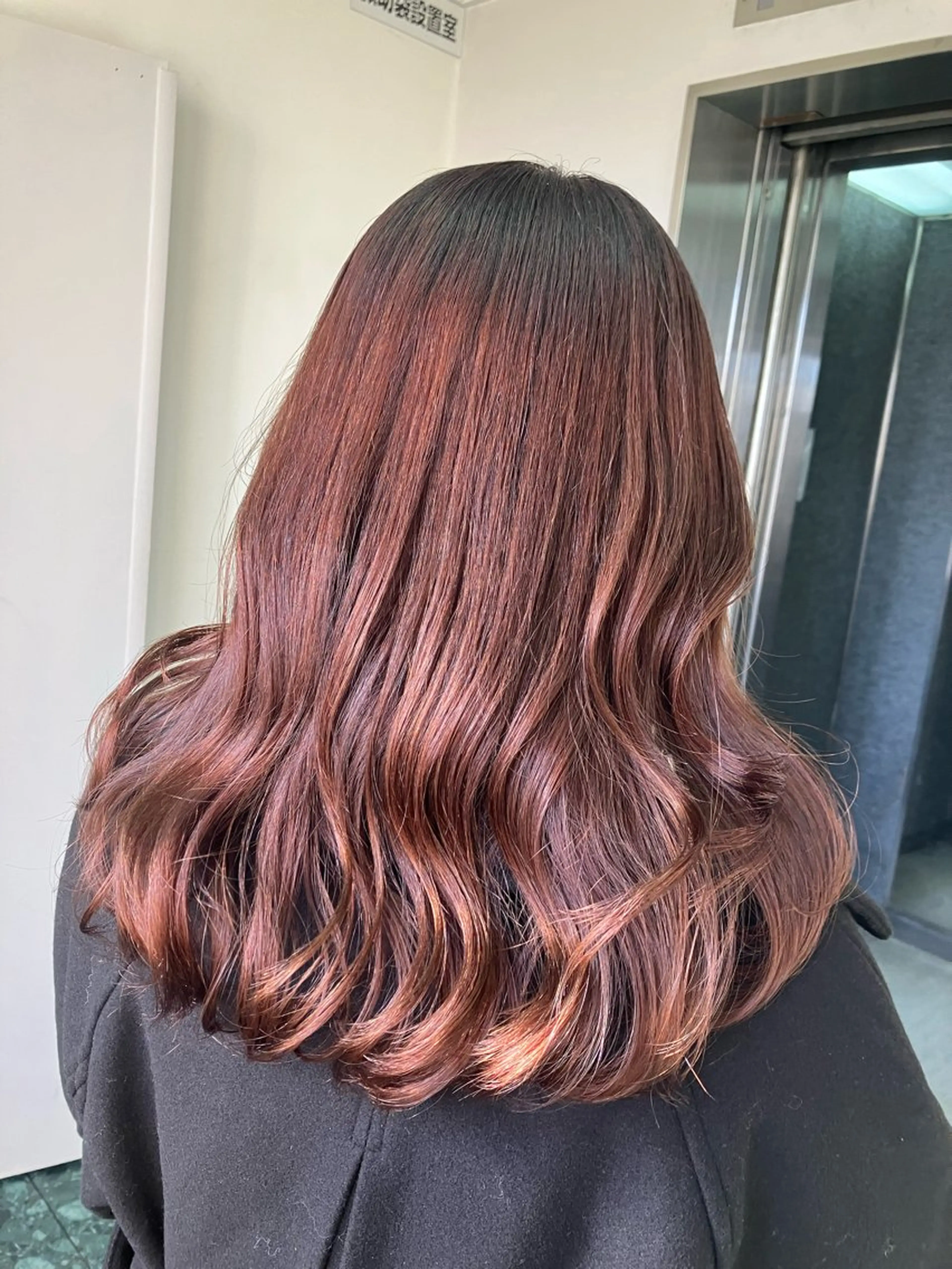 セミロング nara misakiのヘアスタイル