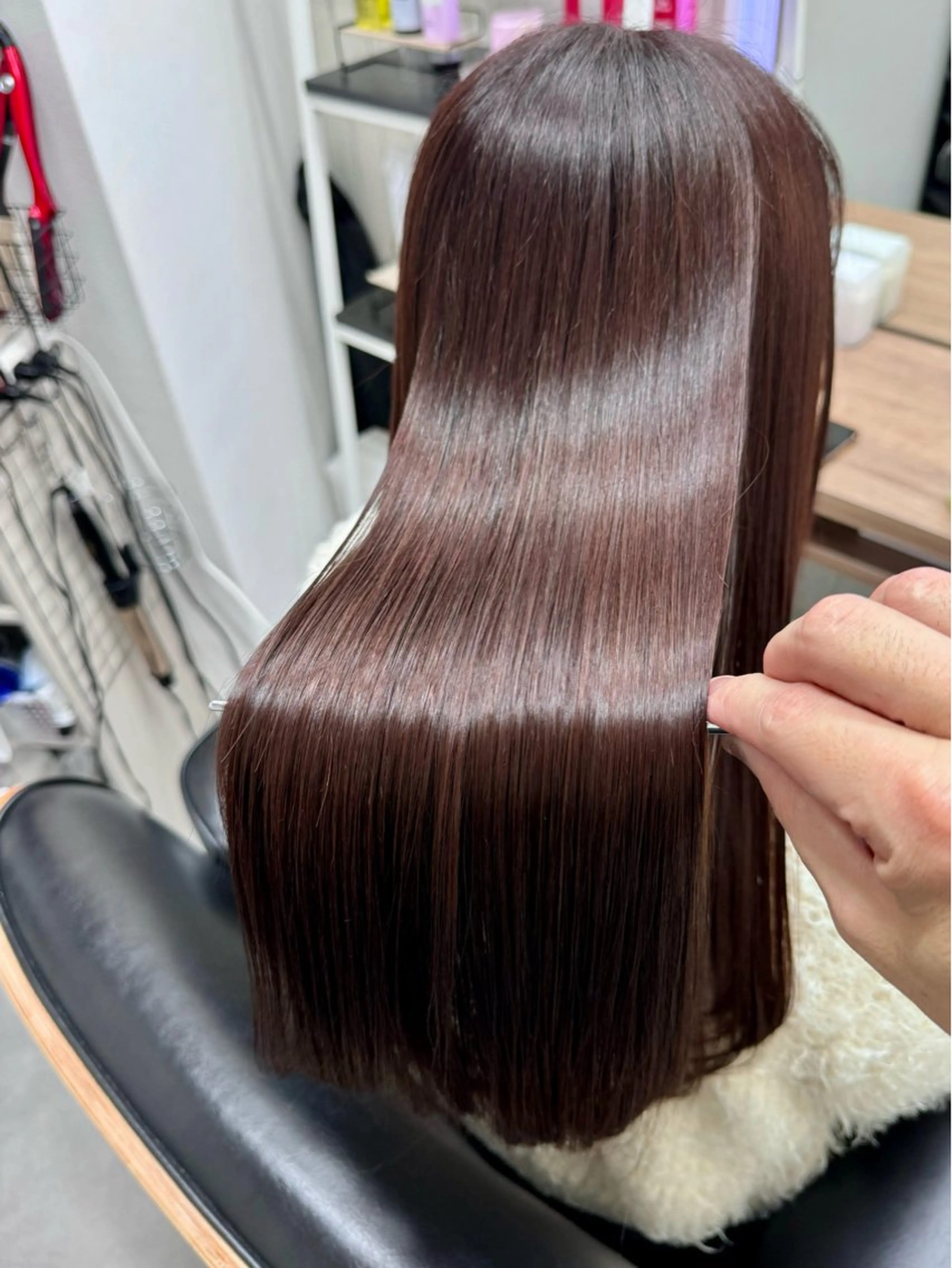 ロング カラー アディクシーカラー イルミナカラー クオルシアカラー 髪質改善 韓国風ヘア The Apartment of Solon 船橋 2nd所属・高橋潤⚜️縮毛矯正 /NEO髪質改善のヘアスタイル