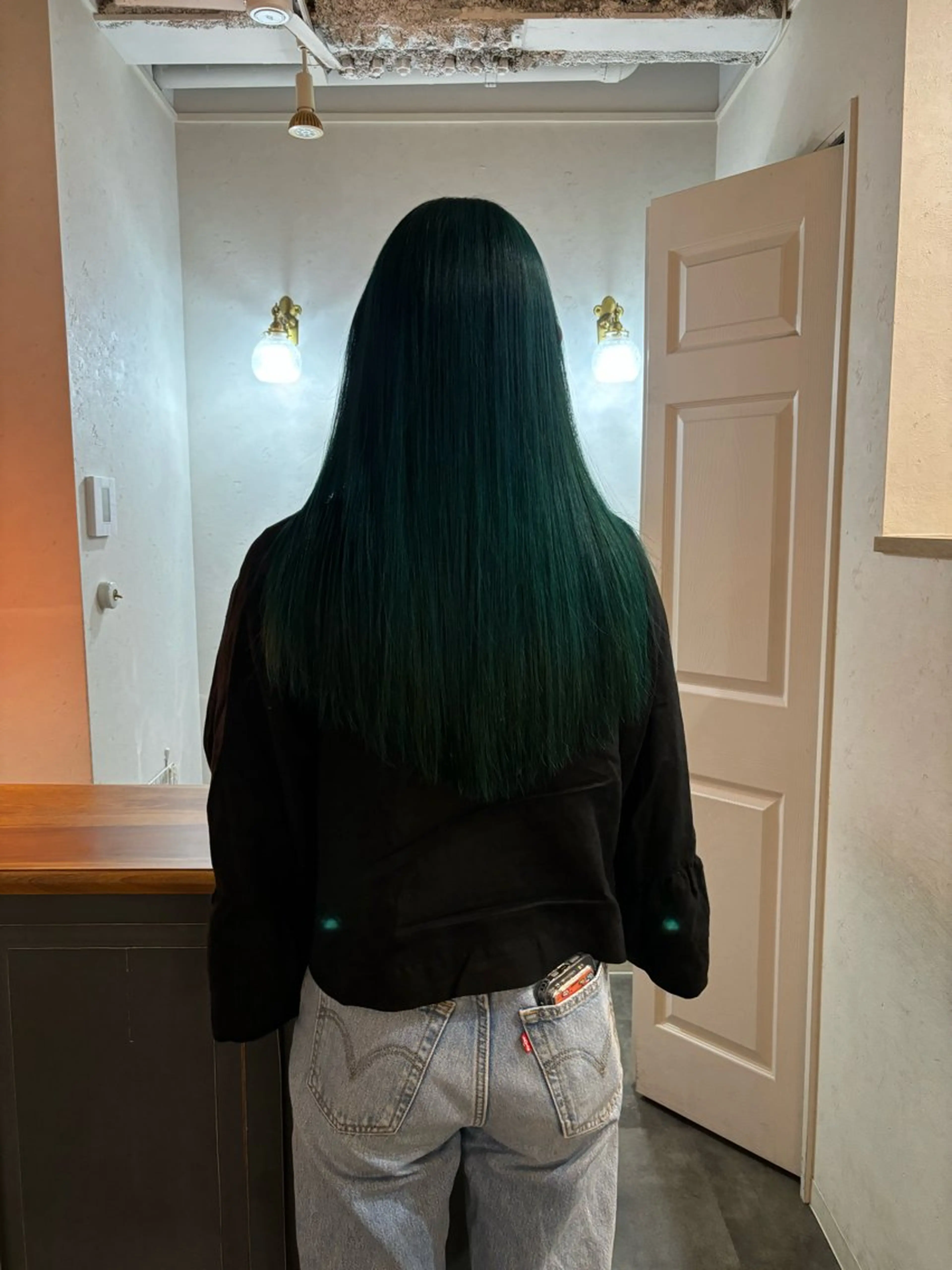 カラー ブリーチ 林　蓮／レイヤー /透明感カラーのヘアスタイル