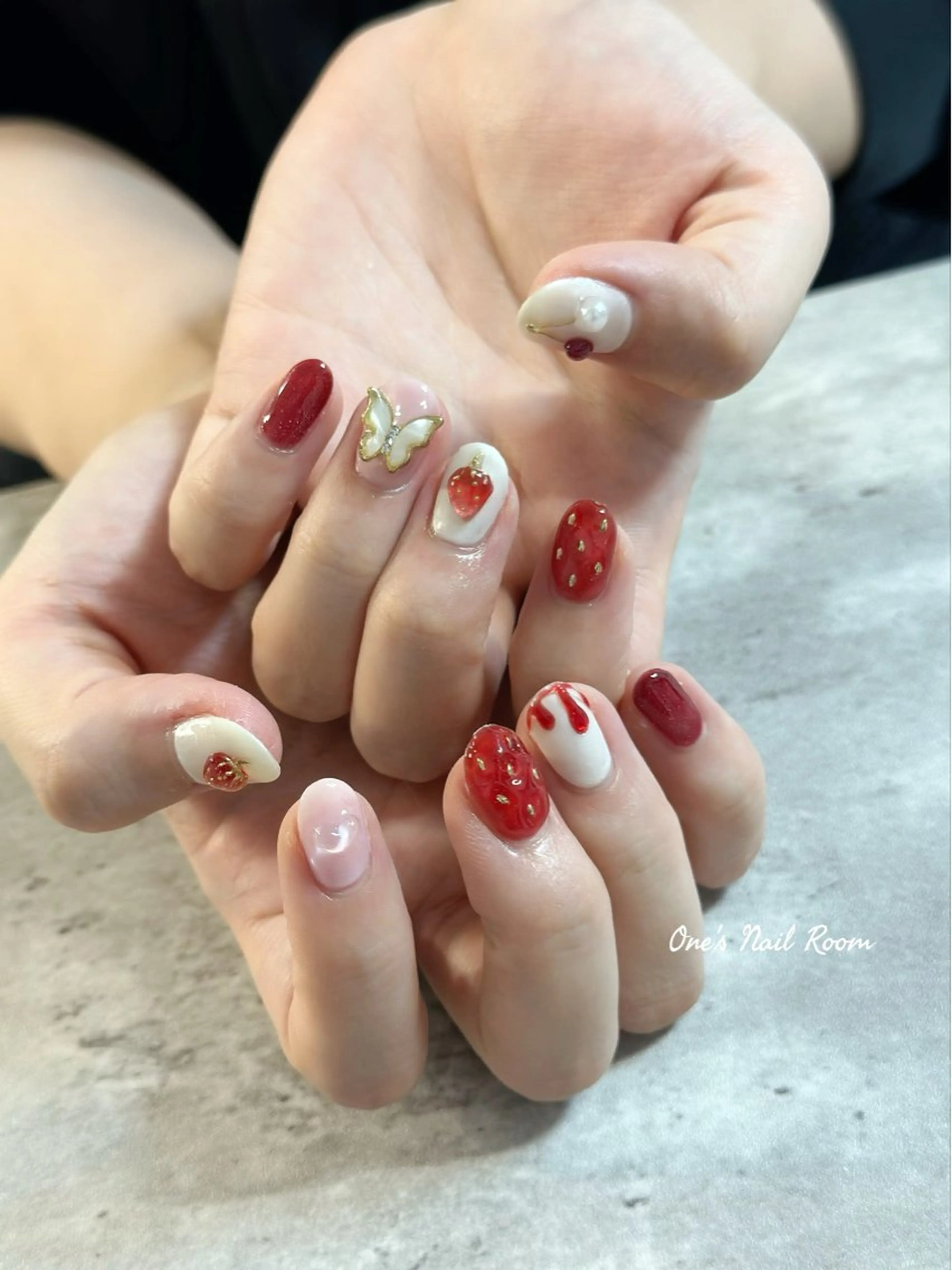 ネイル ハンドネイル One's Nail Roomのネイルデザイン