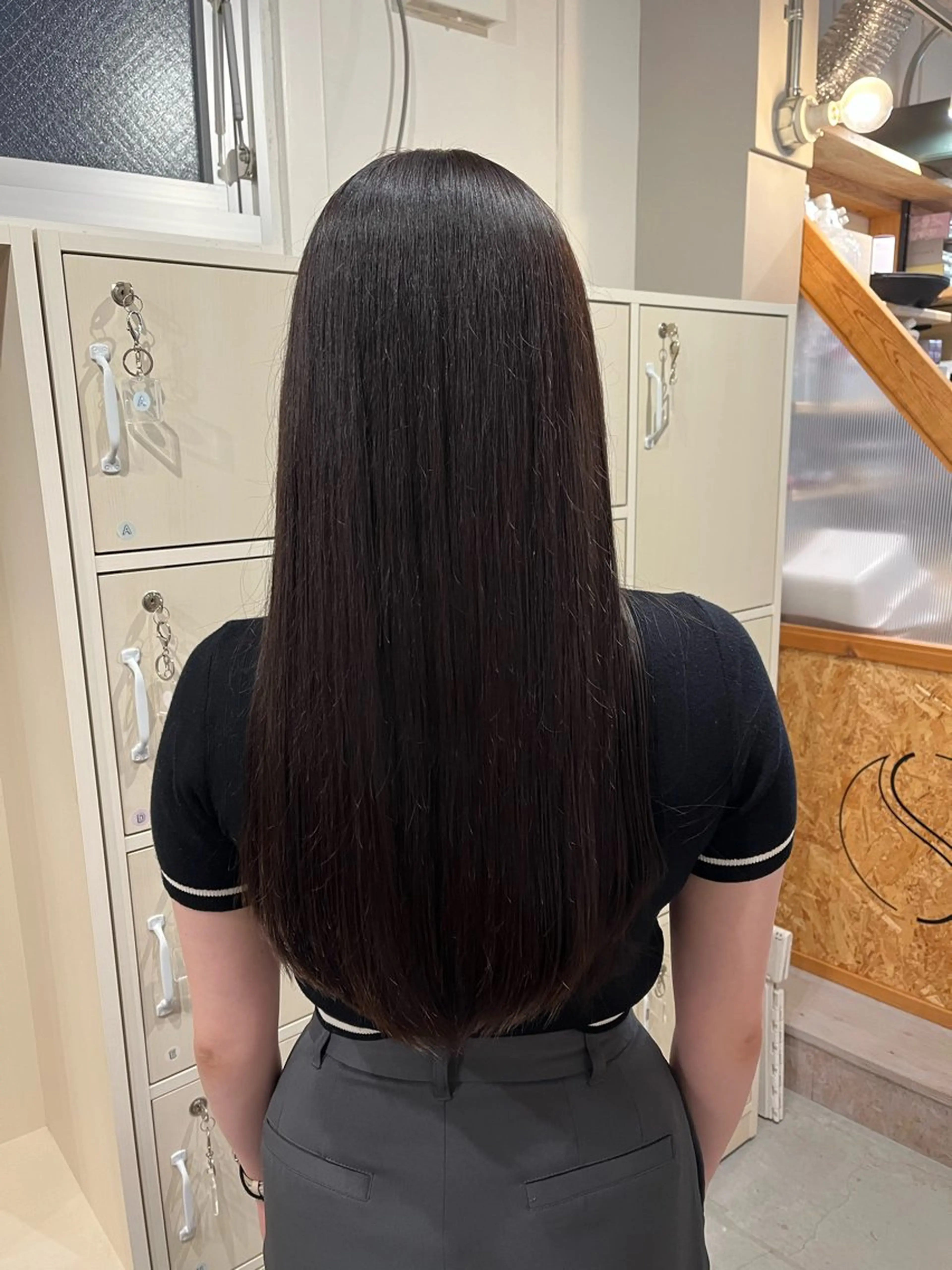 ロング ヘアカラー わだ なつきのヘアスタイル