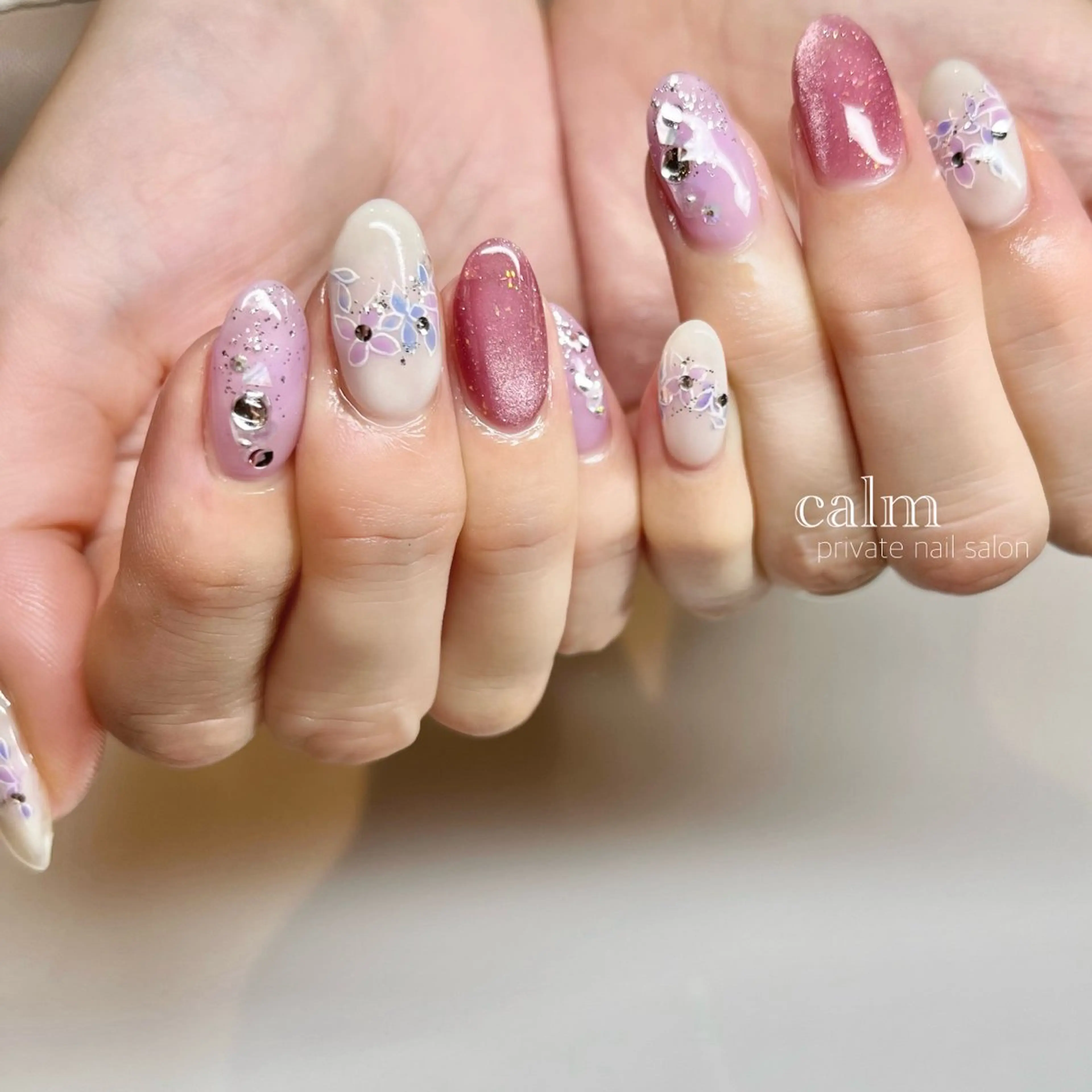 持ち込みデザインok⋆し放題コース（ソフトジェル、ハードジェル付け替えオフ無料）の写真