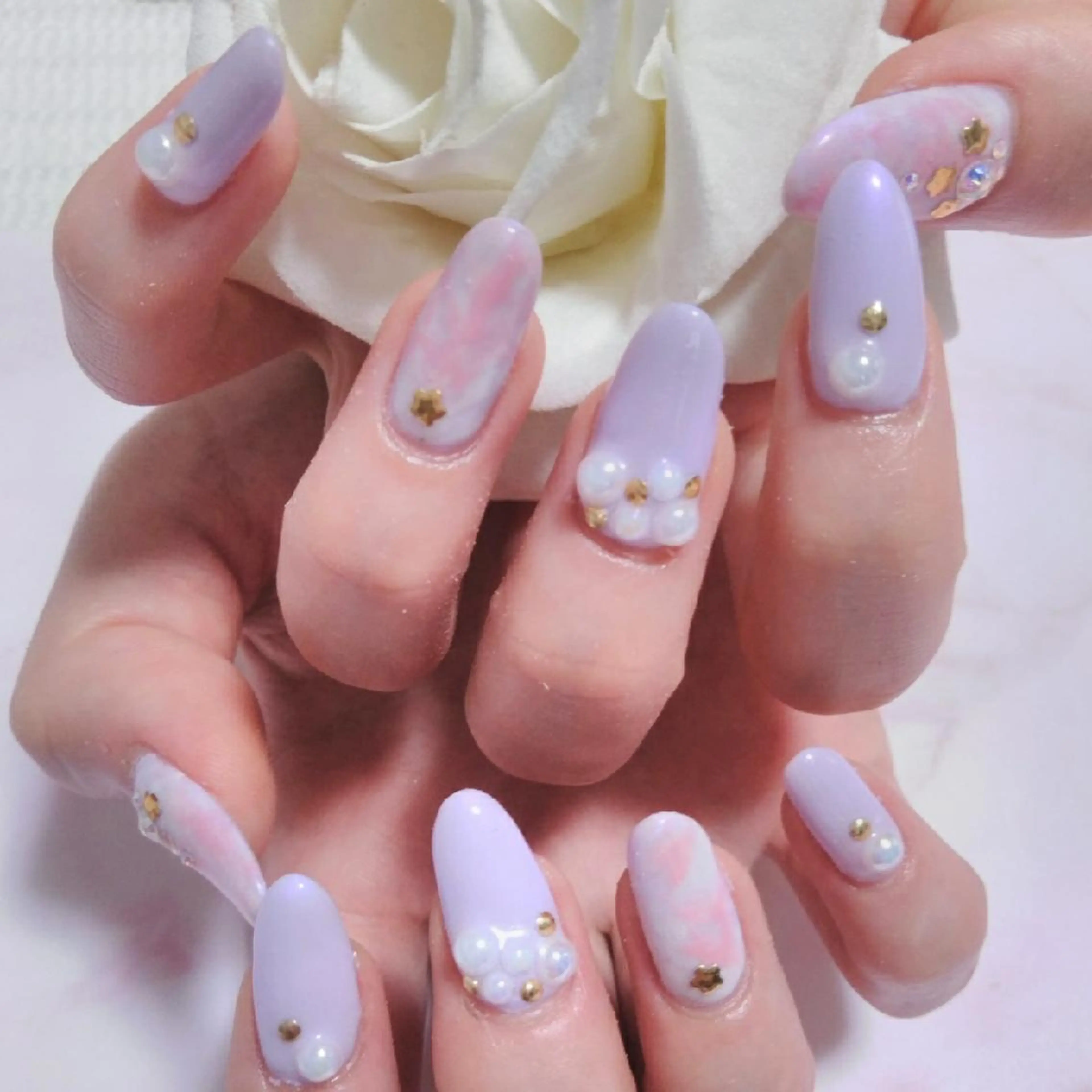 ネイル ハンドネイル エステとネイル ローズコンフォートのネイルデザイン