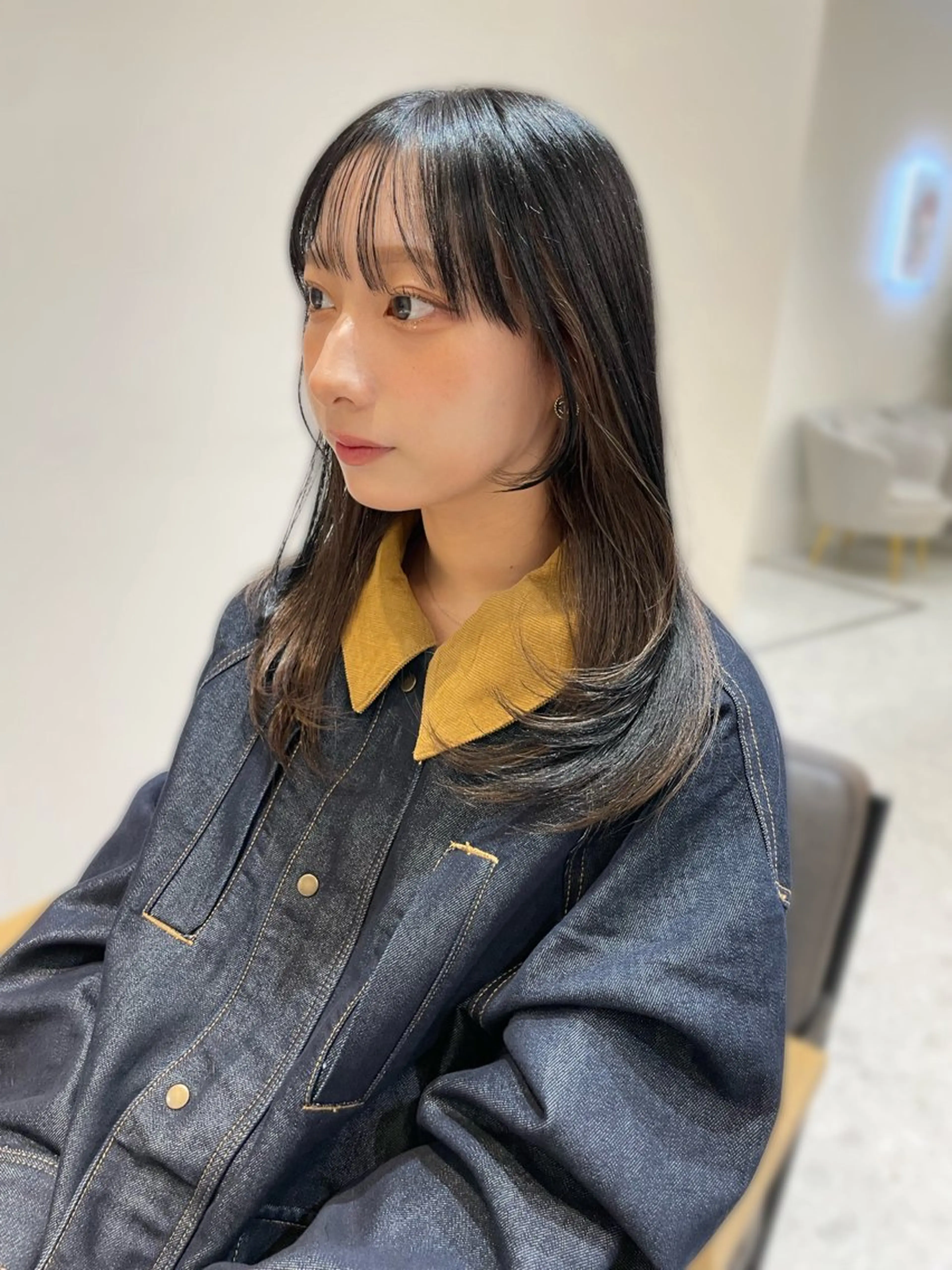 ミディアム ヘアカラー トリートメント ハイトーンヘア れおん🌙のヘアスタイル