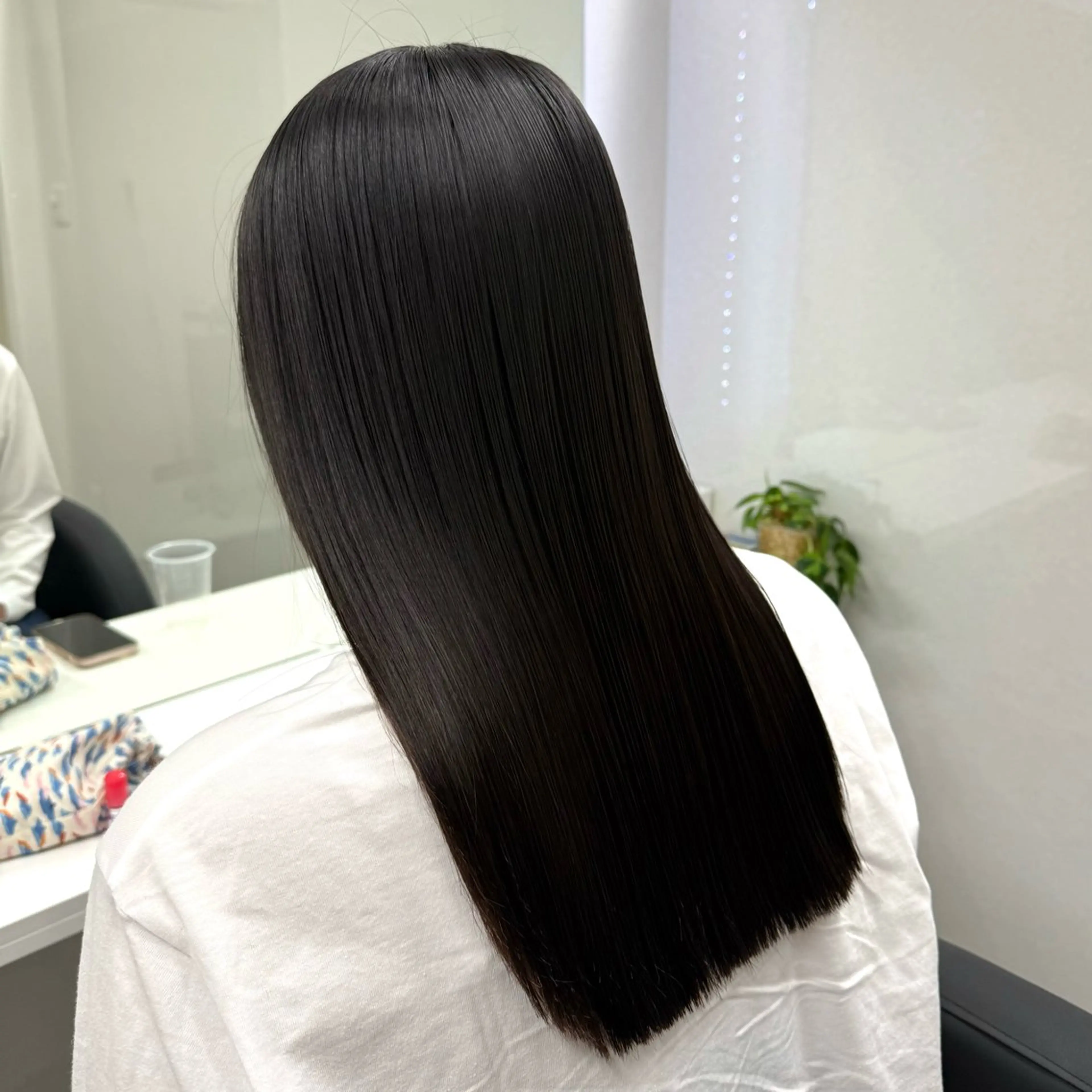 カット 縮毛矯正 ハイトーン/ 髪質改善/上質艶髪のヘアスタイル