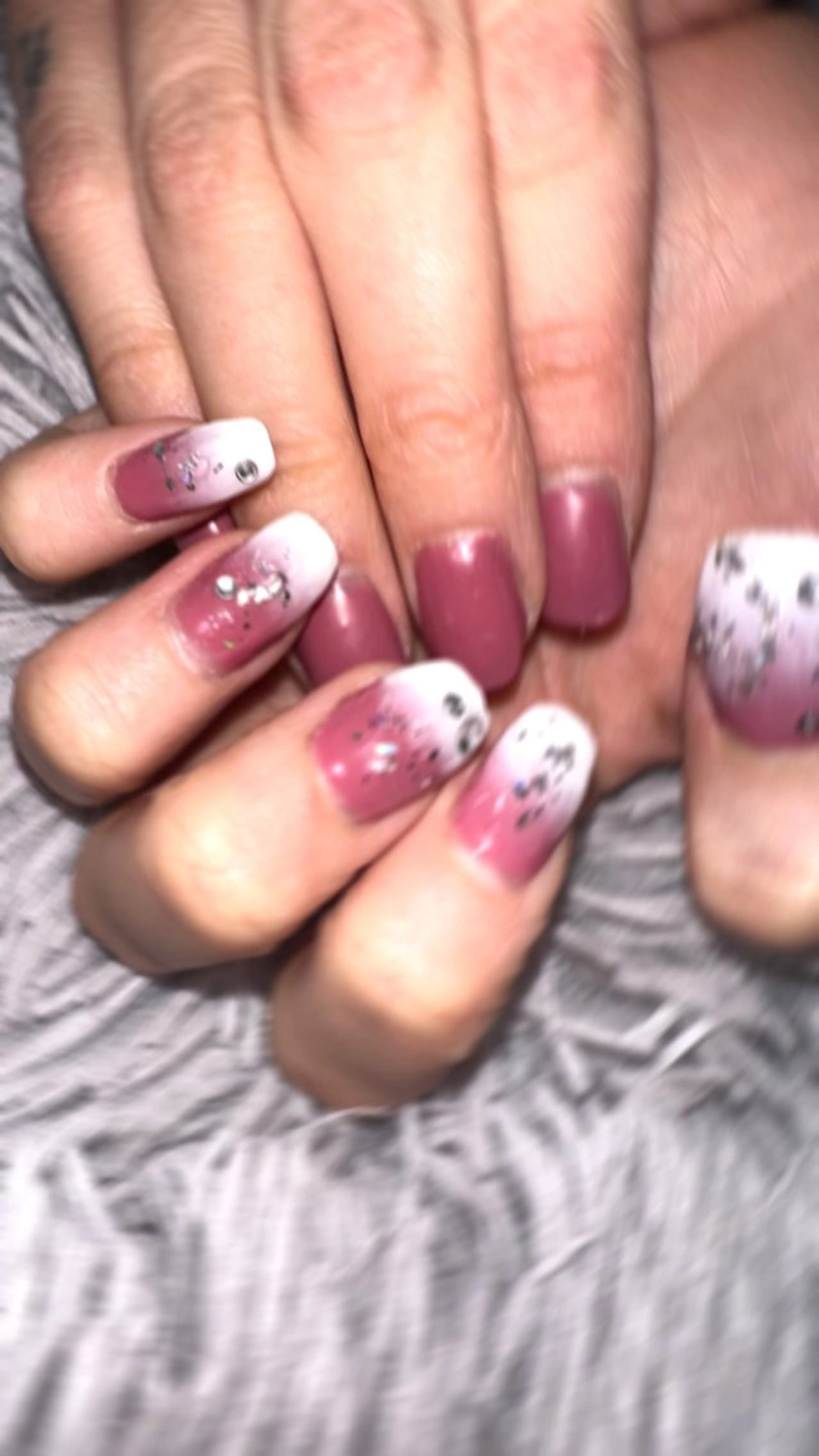 ミディアム ハンドネイル YOKOSUKA NAILS⚓️のネイルデザイン