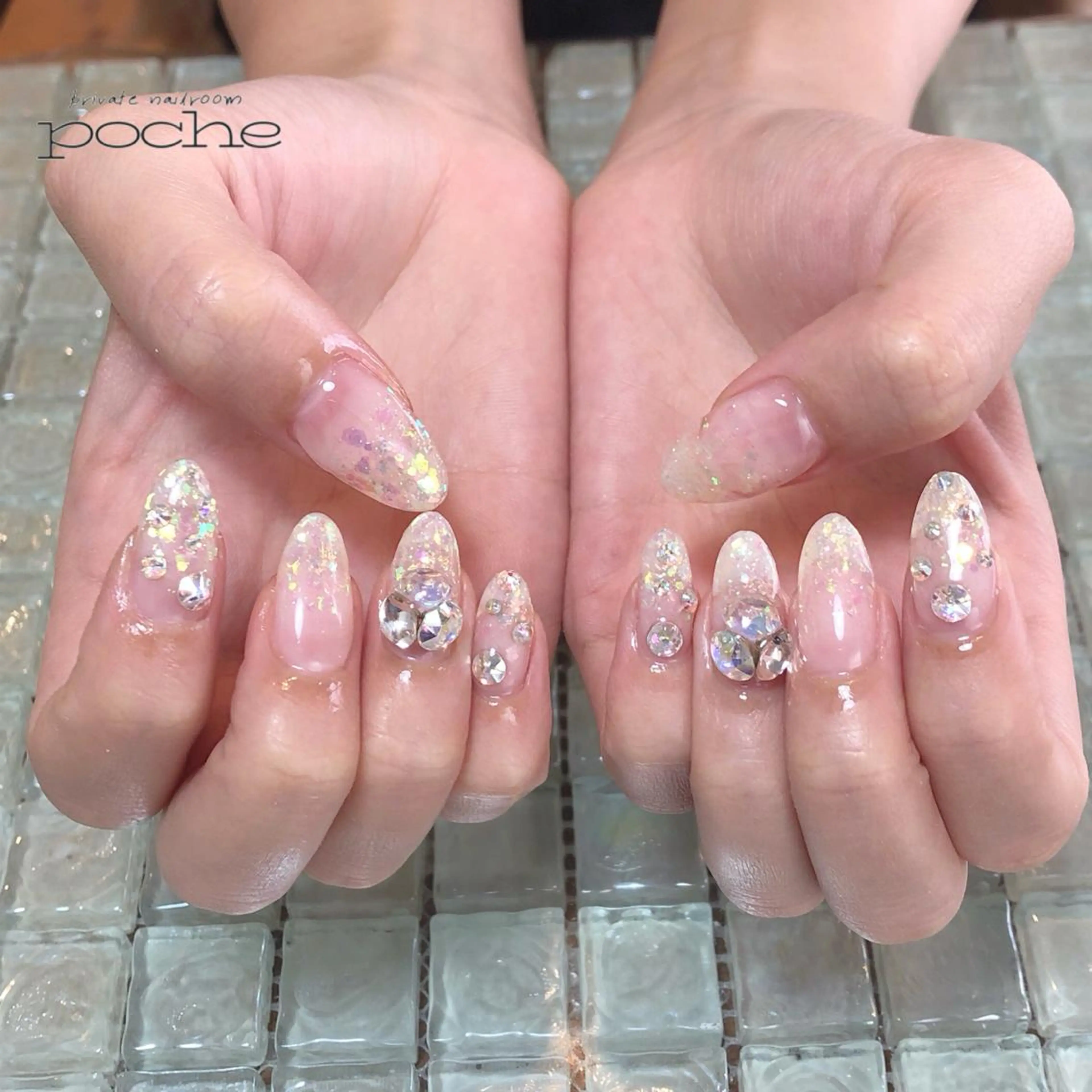 ネイル オーロラネイル クリアネイル キラキラネイル ハンドネイル 工藤 理恵のネイルデザイン