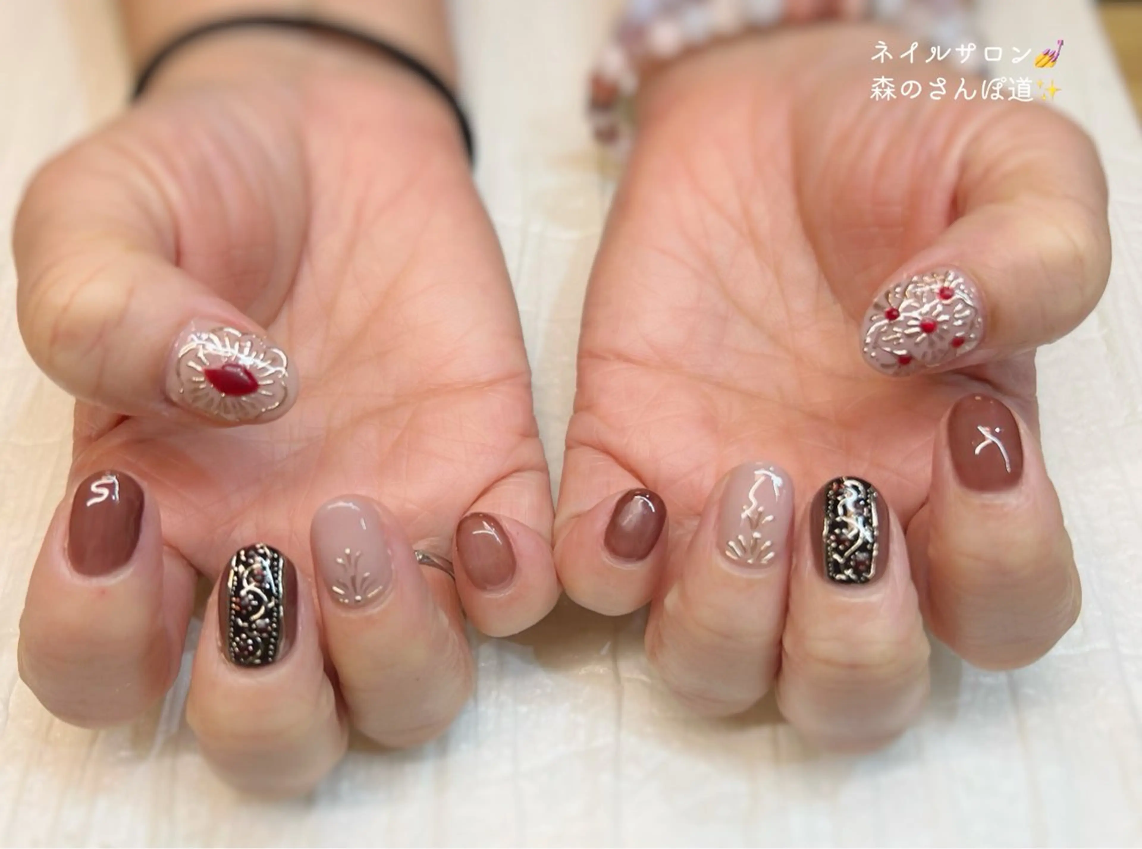 ネイル ハンドネイル 森のさんぽ道所属・ショートネイル 森のさんぽ道のネイルデザイン