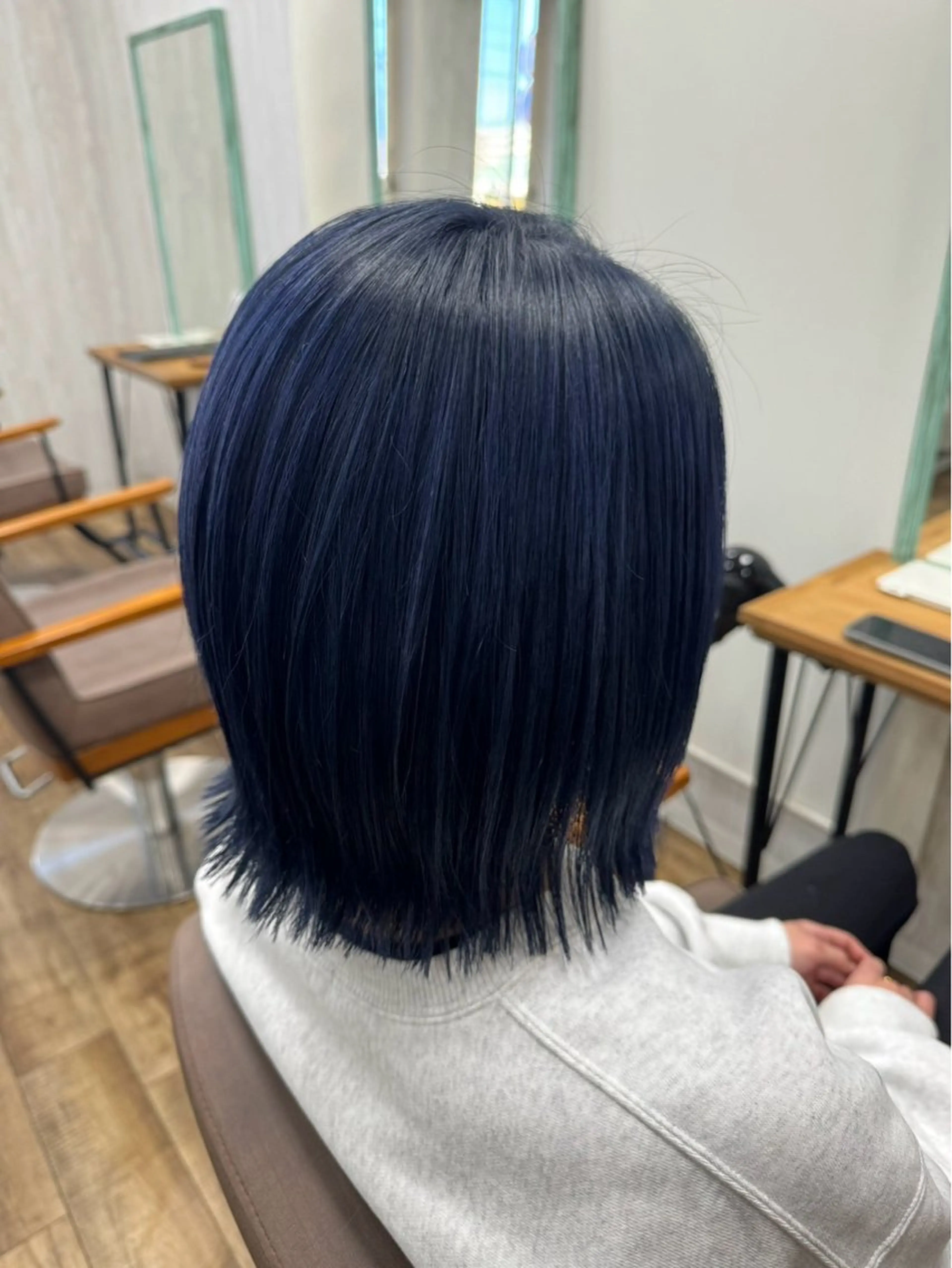 セミロング 古谷 礼穏のヘアスタイル
