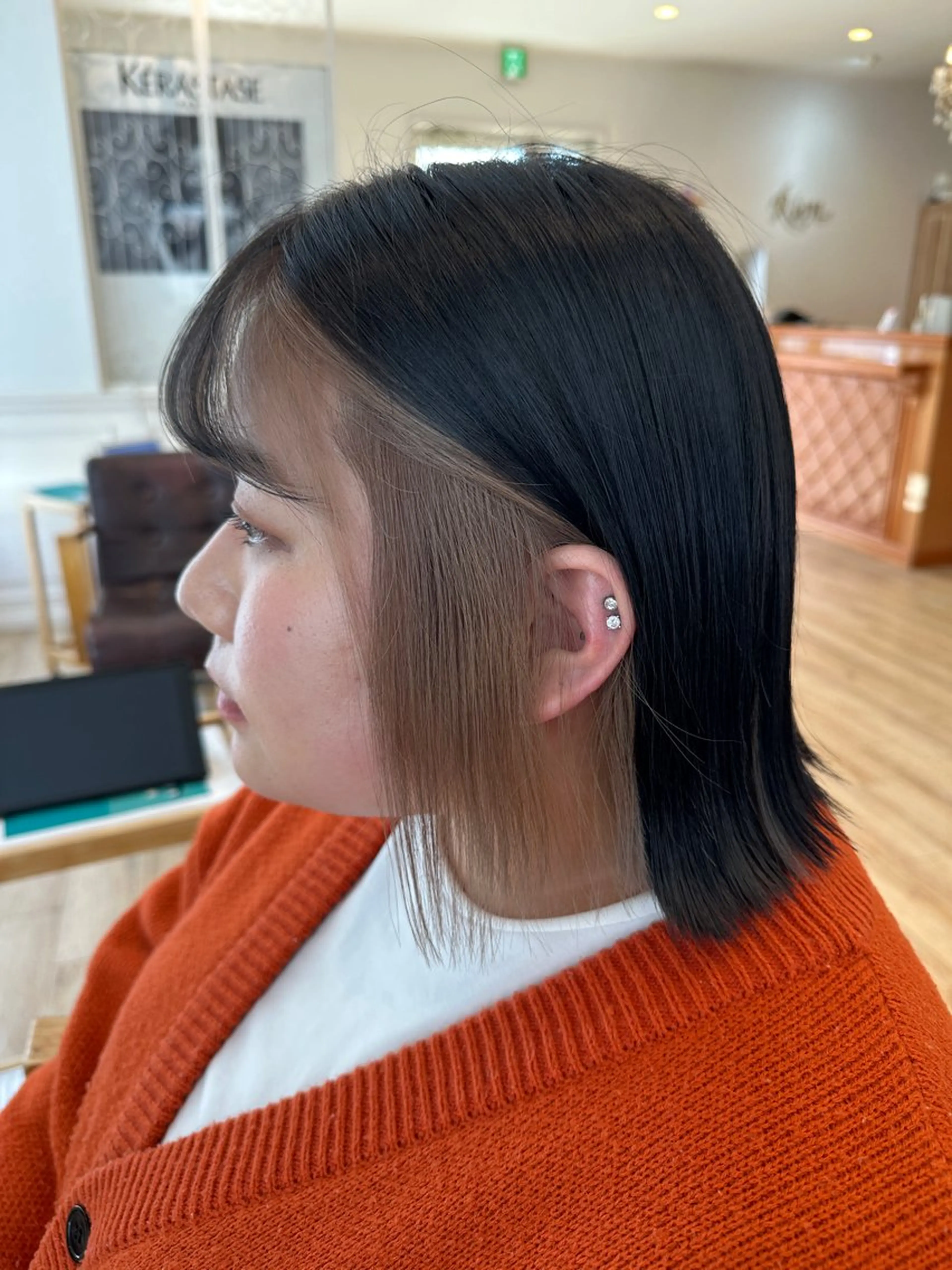 カラー ベージュカラー ブリーチ 山口 珠莉のヘアスタイル