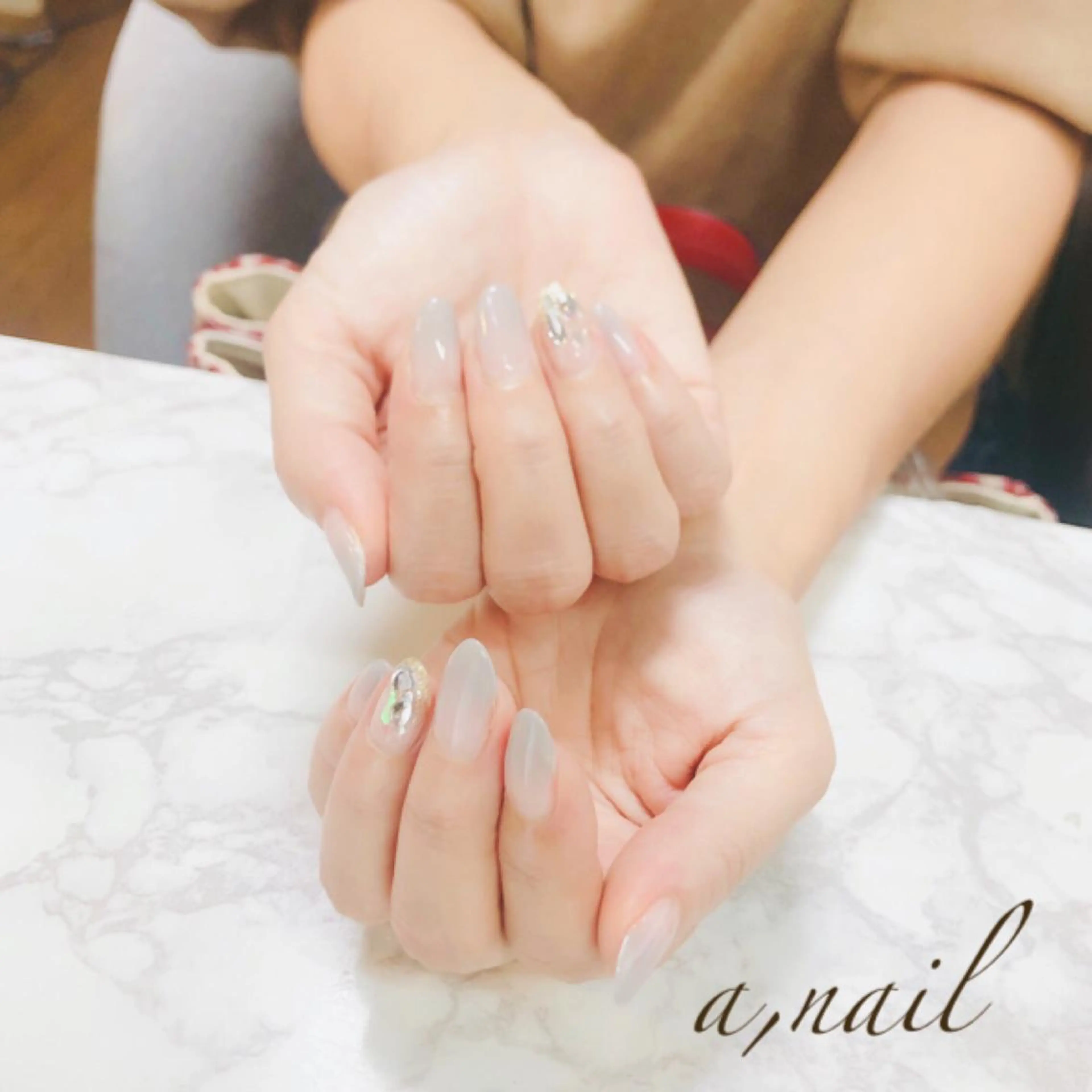 ネイル オーロラネイル フットネイル ジェルネイル グラデーション キラキラネイル ハンドネイル ネイルサロン エーネイルのネイルデザイン