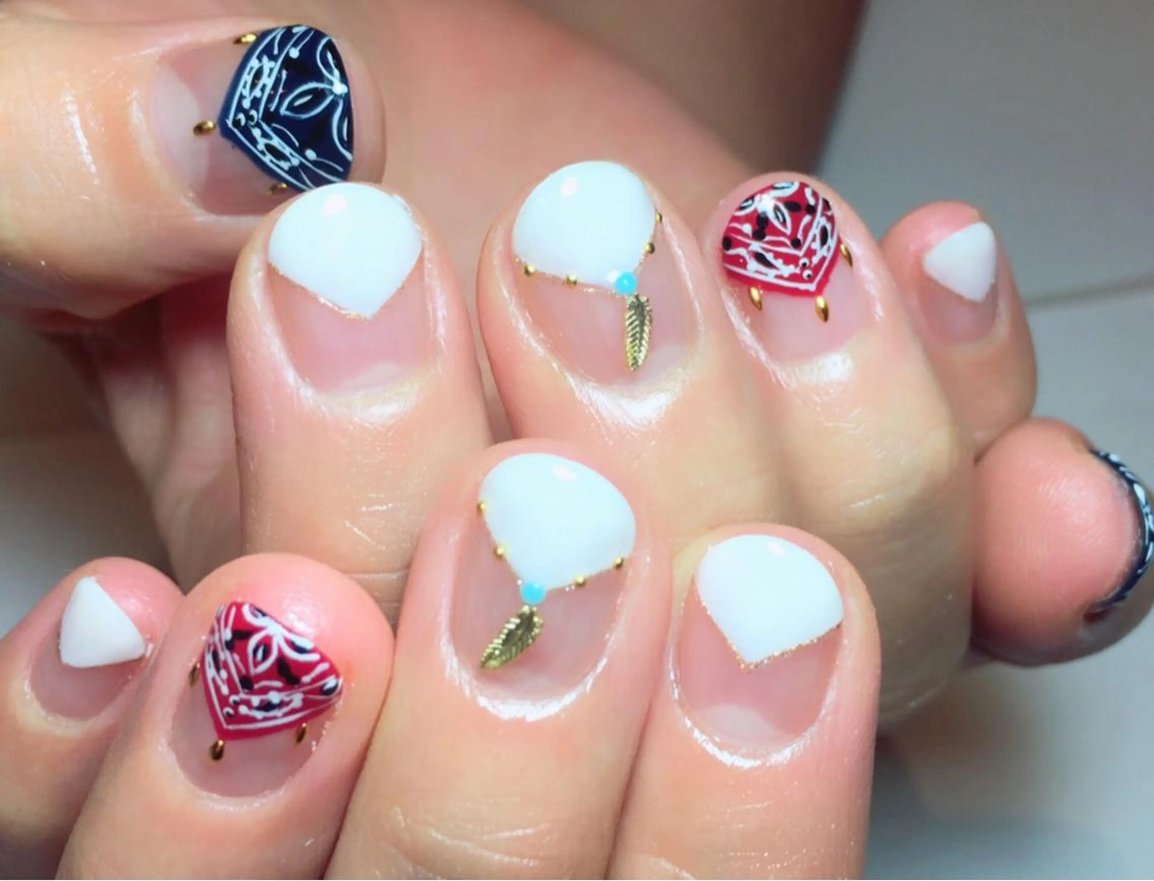 ネイル Li'leaNail AINAのネイルデザイン