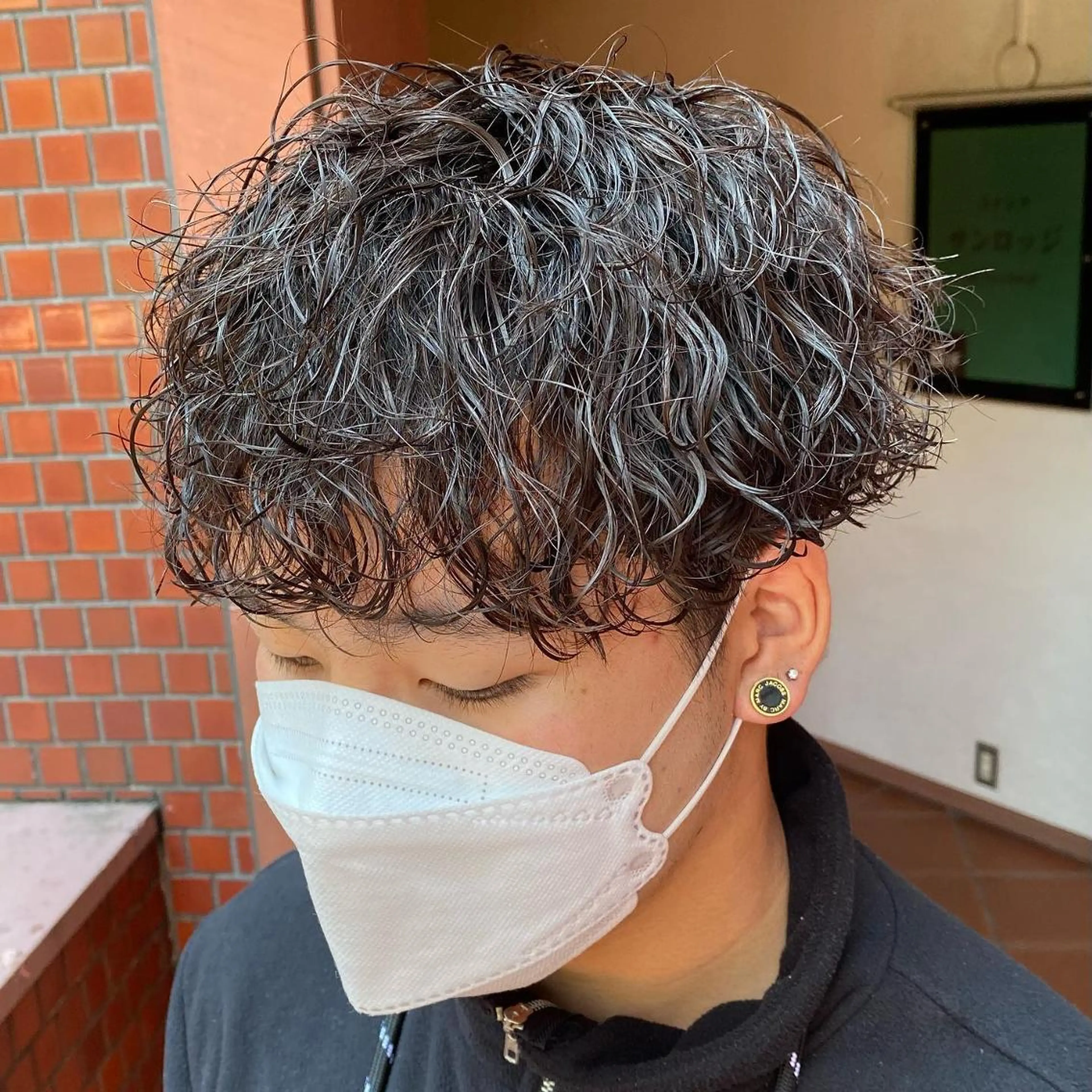 パーマ メンズ フェードカット メンズパーマ プードルパーマ メンズツイストパーマ ツイストスパイラルパーマ 年間2000名担当◎ パーマ職人/仲原佑樹のヘアスタイル