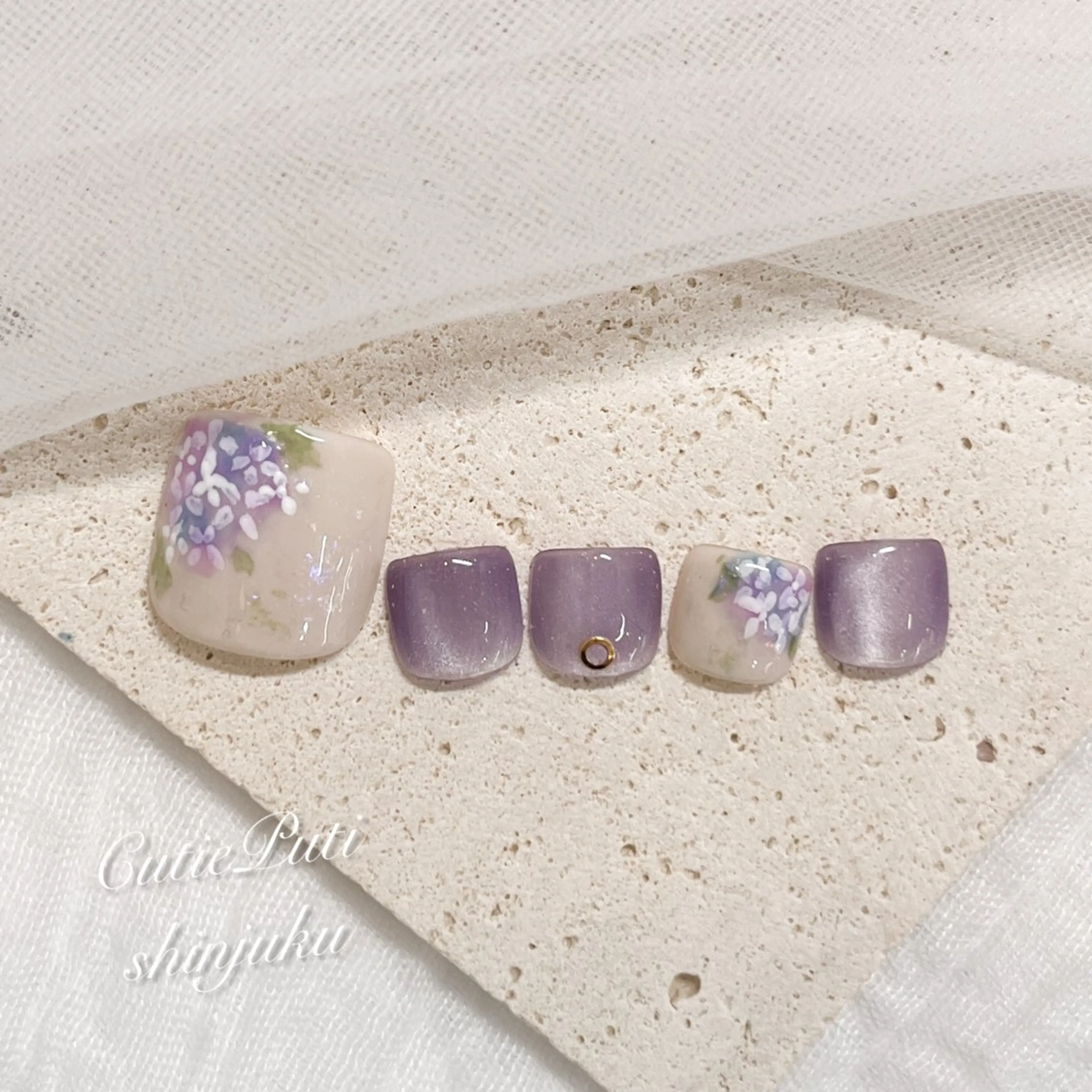 ネイル フットネイル 韓国ネイル ワンホンネイル フットネイル NailSalon CutiePutiのネイルデザイン