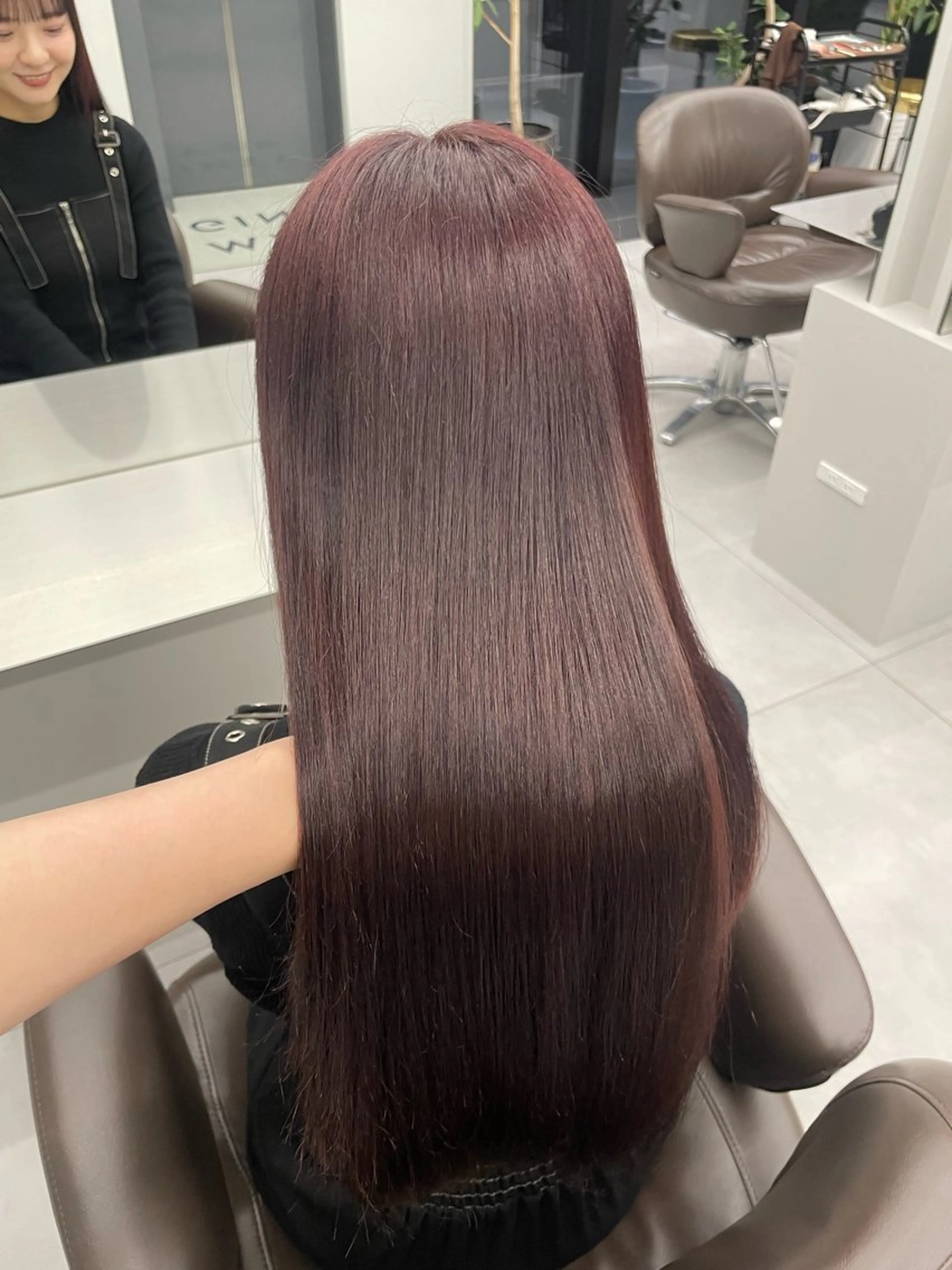 ロング カラー ogata ayumiのヘアスタイル