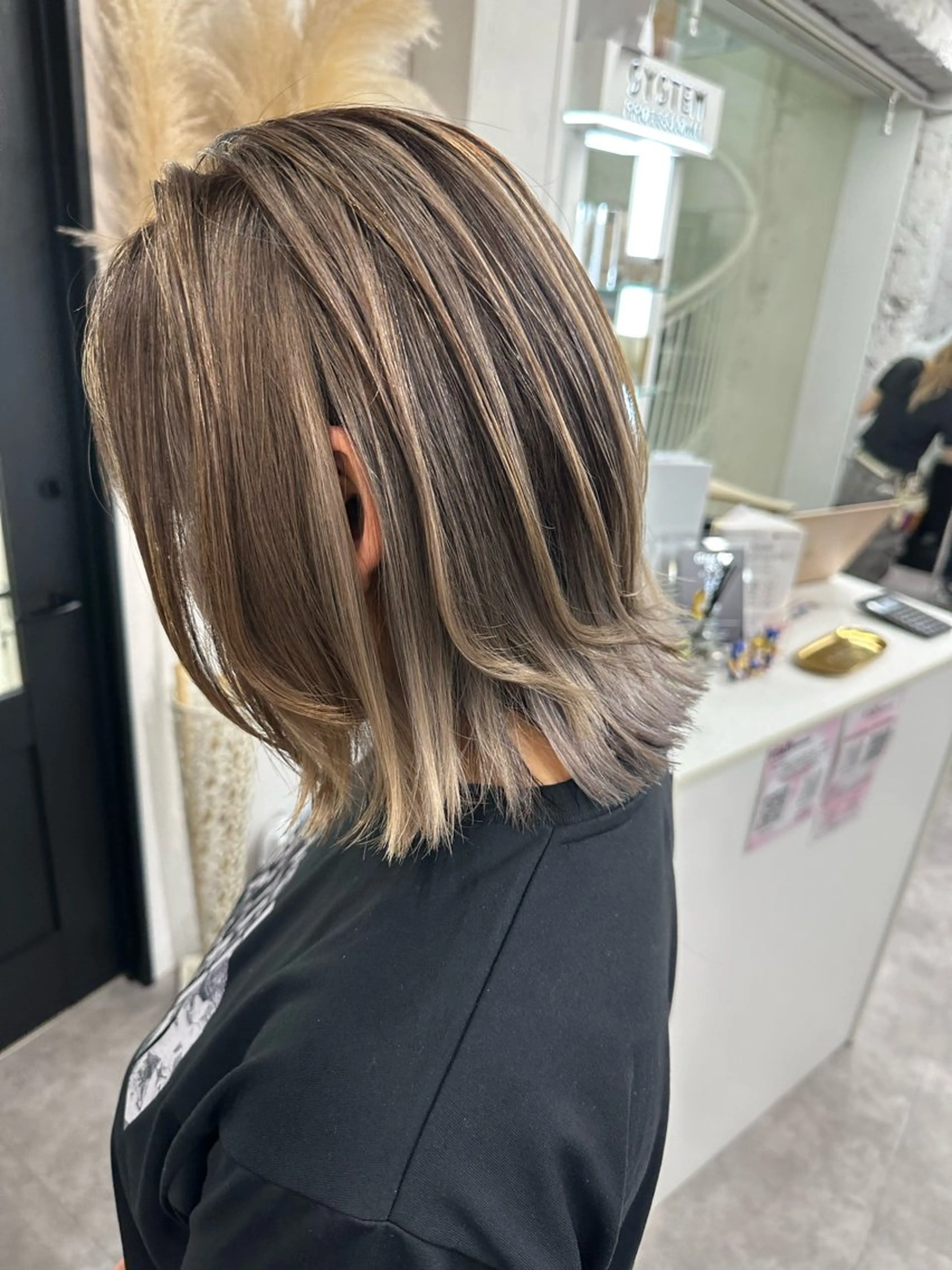 ミディアム カラー ヘアアレンジ カット ヘアカラー トリートメント 久米 治仁のヘアスタイル