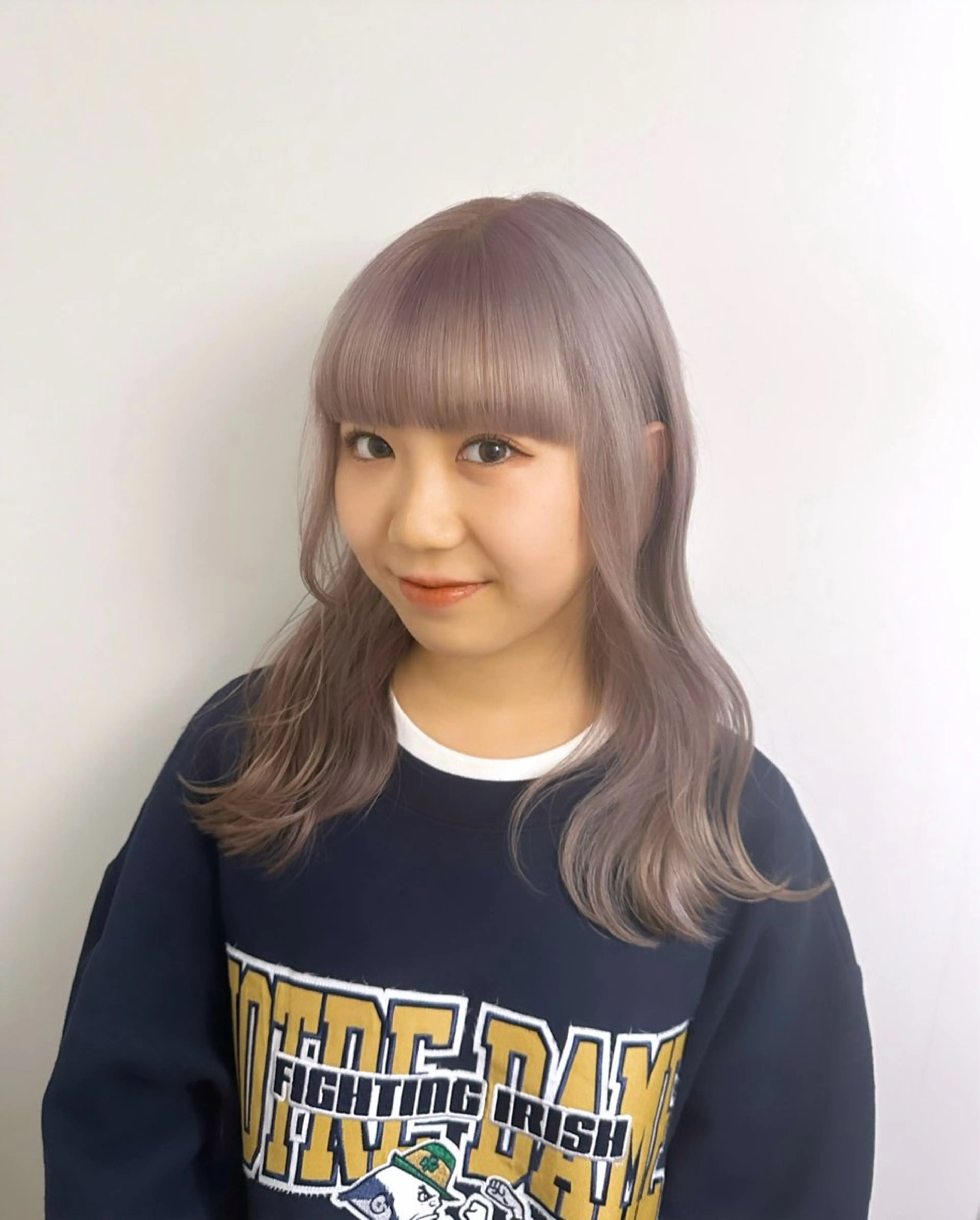 セミロング カット ヘアカラー トリートメント Hana ハイトーン🕯🩰のヘアスタイル